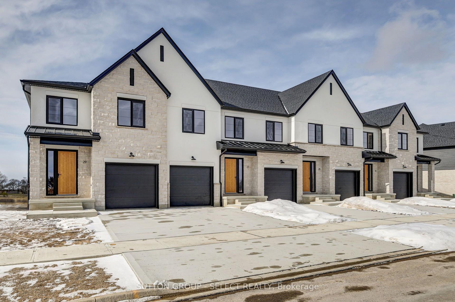 29 Optimist Drive — photo 1