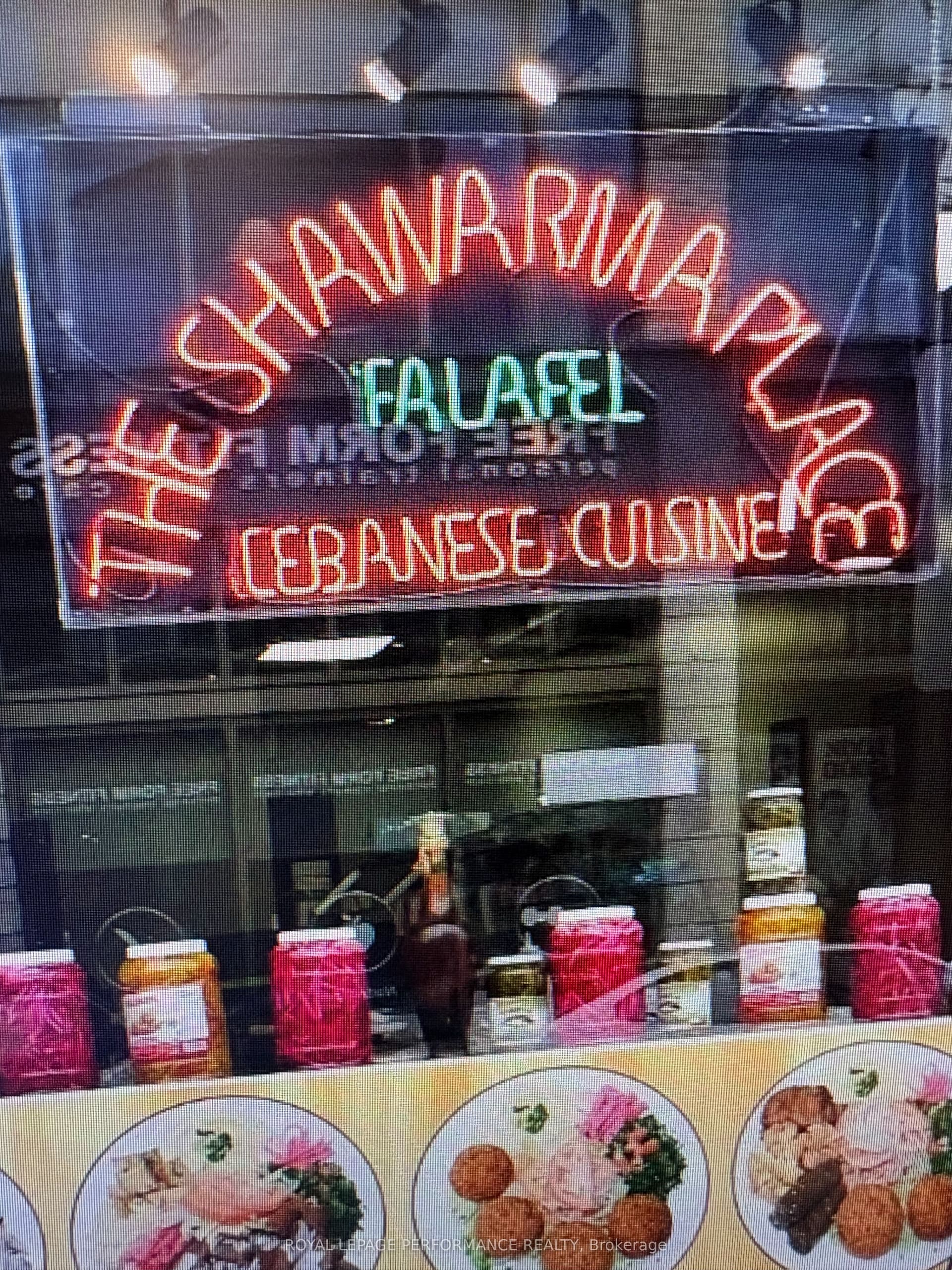 284 Dalhousie Street — photo 1