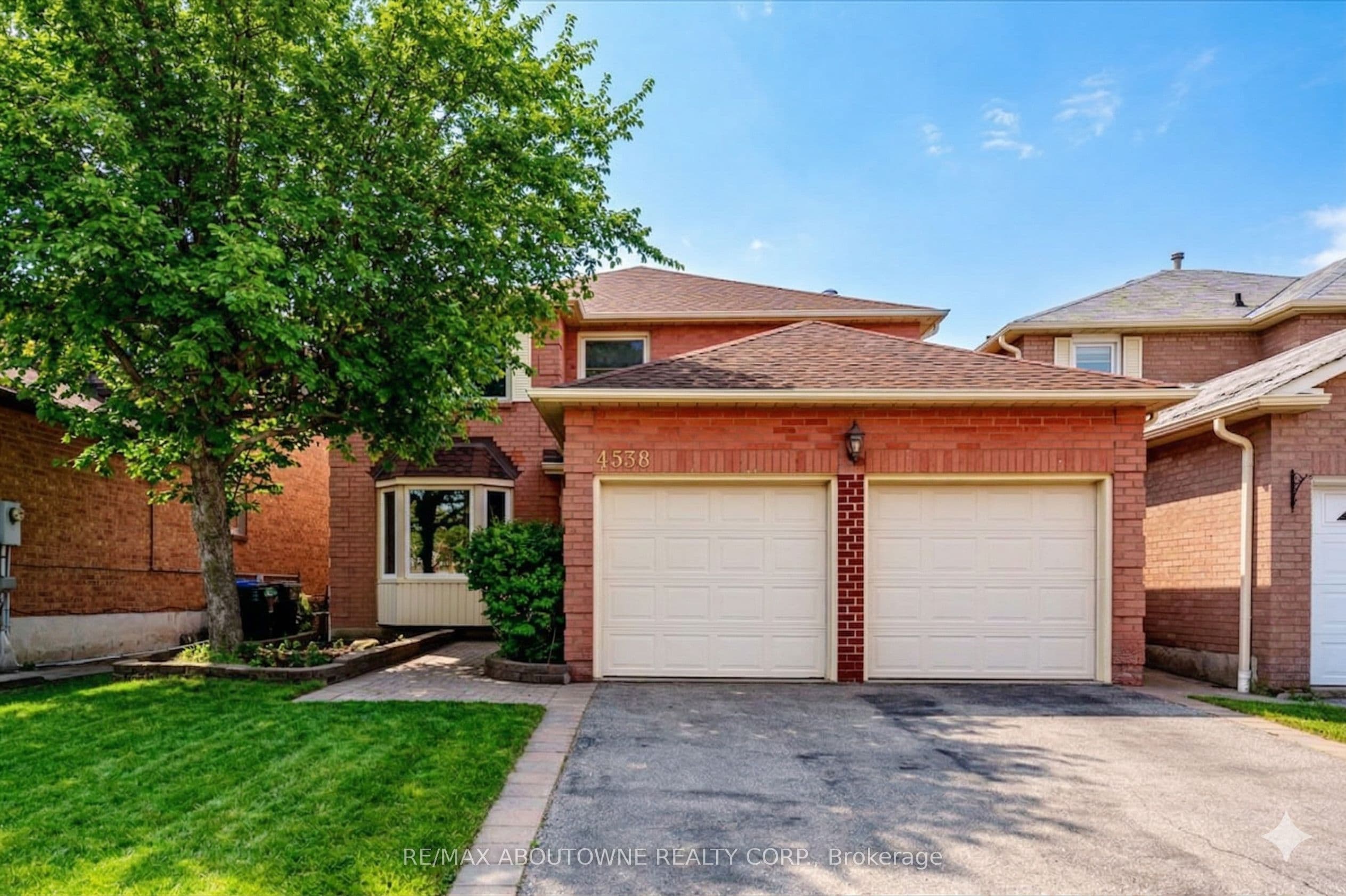 4538 Mayflower Drive — photo 1