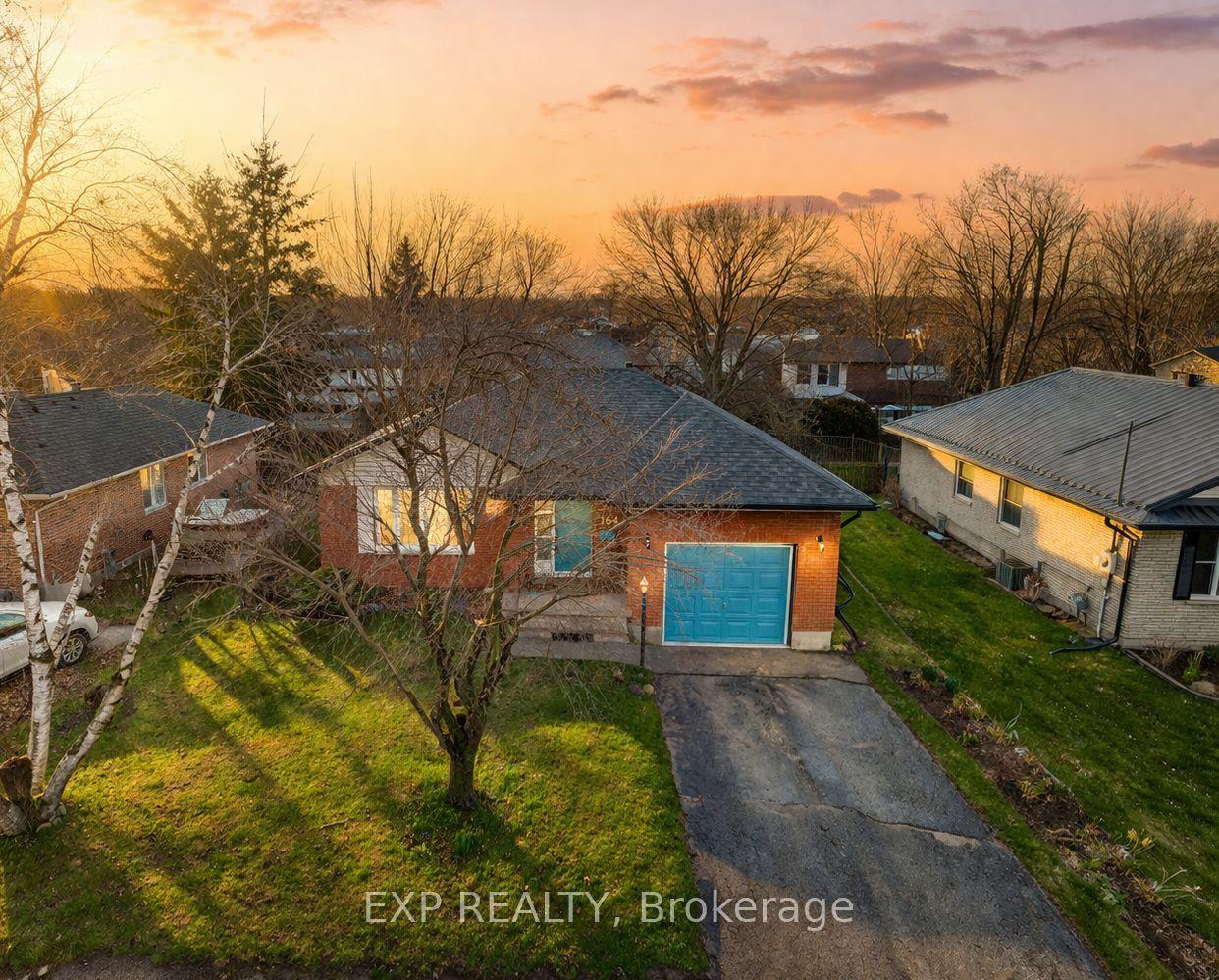 164 Colborne Street W — photo 1