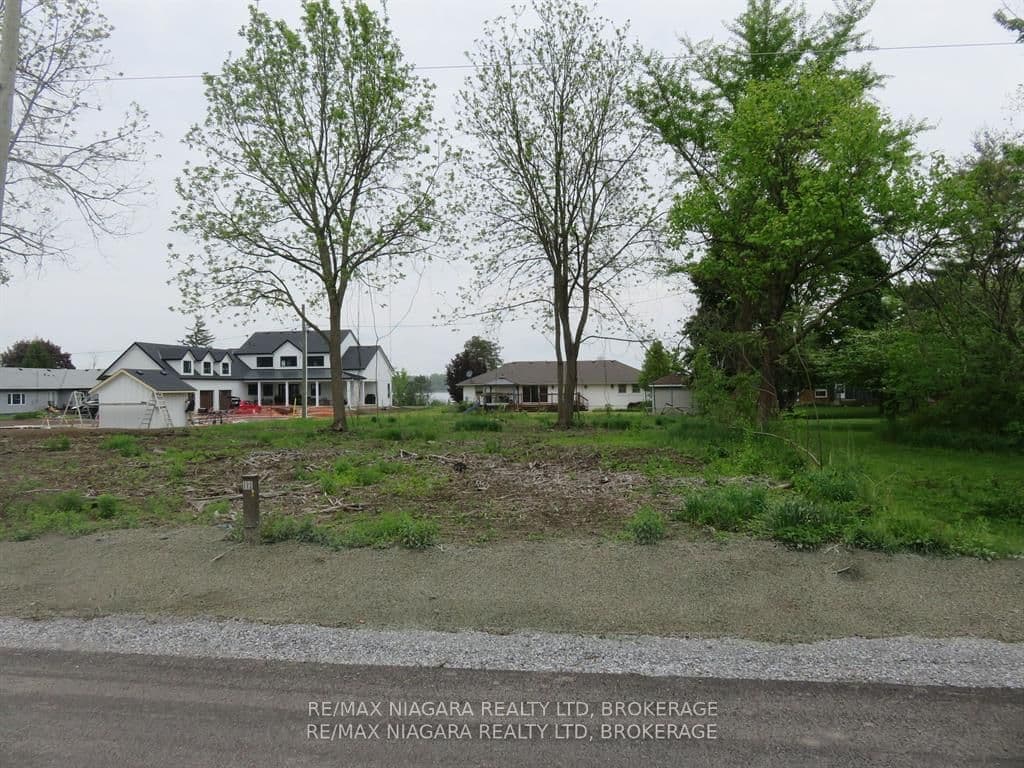 2156 Houck Crescent — photo 1