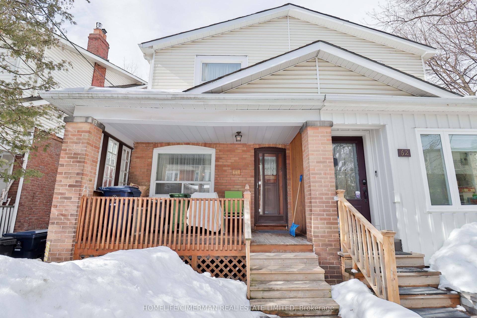 60 Beach View Crescent — photo 1