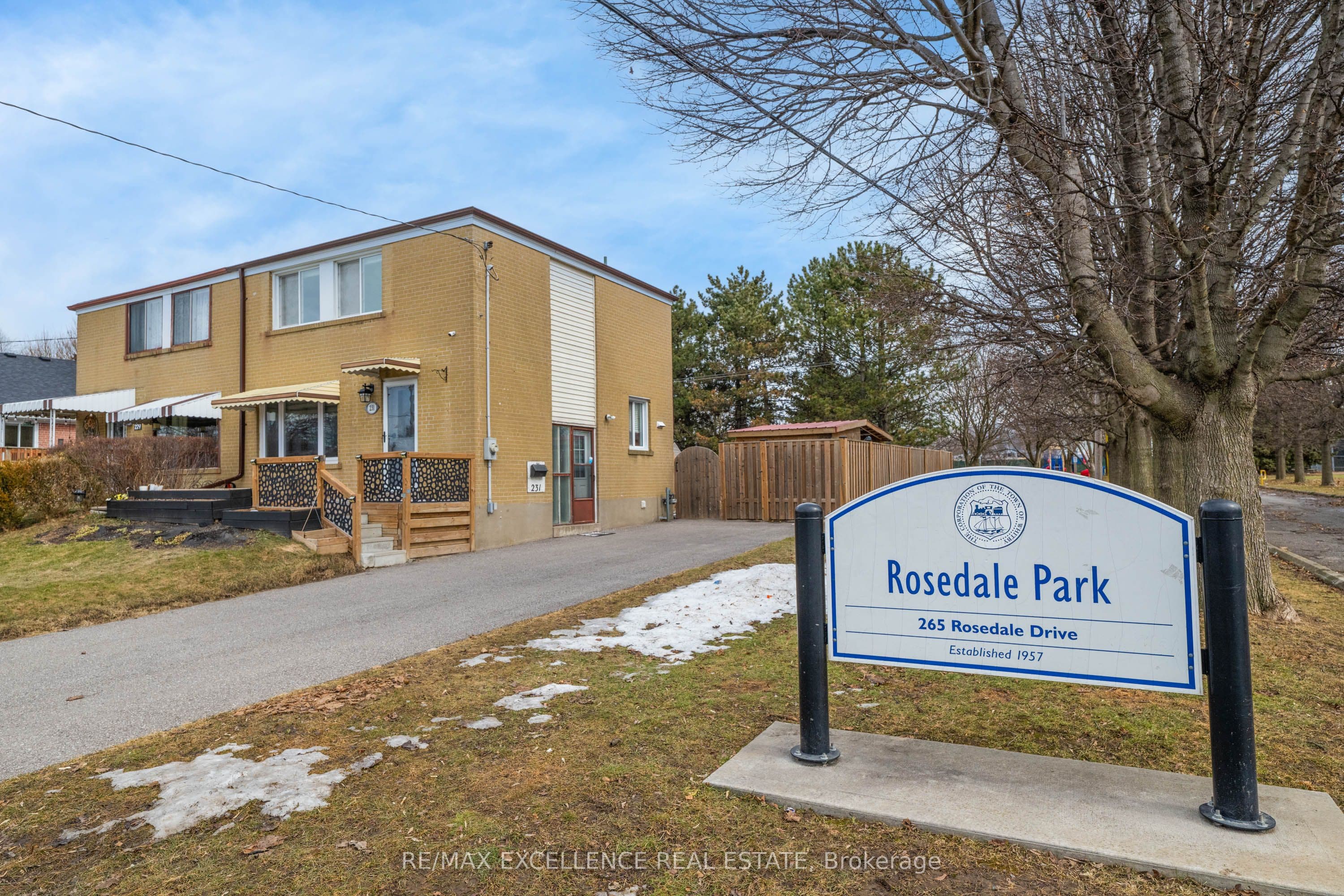 231 Rosedale Drive — photo 1