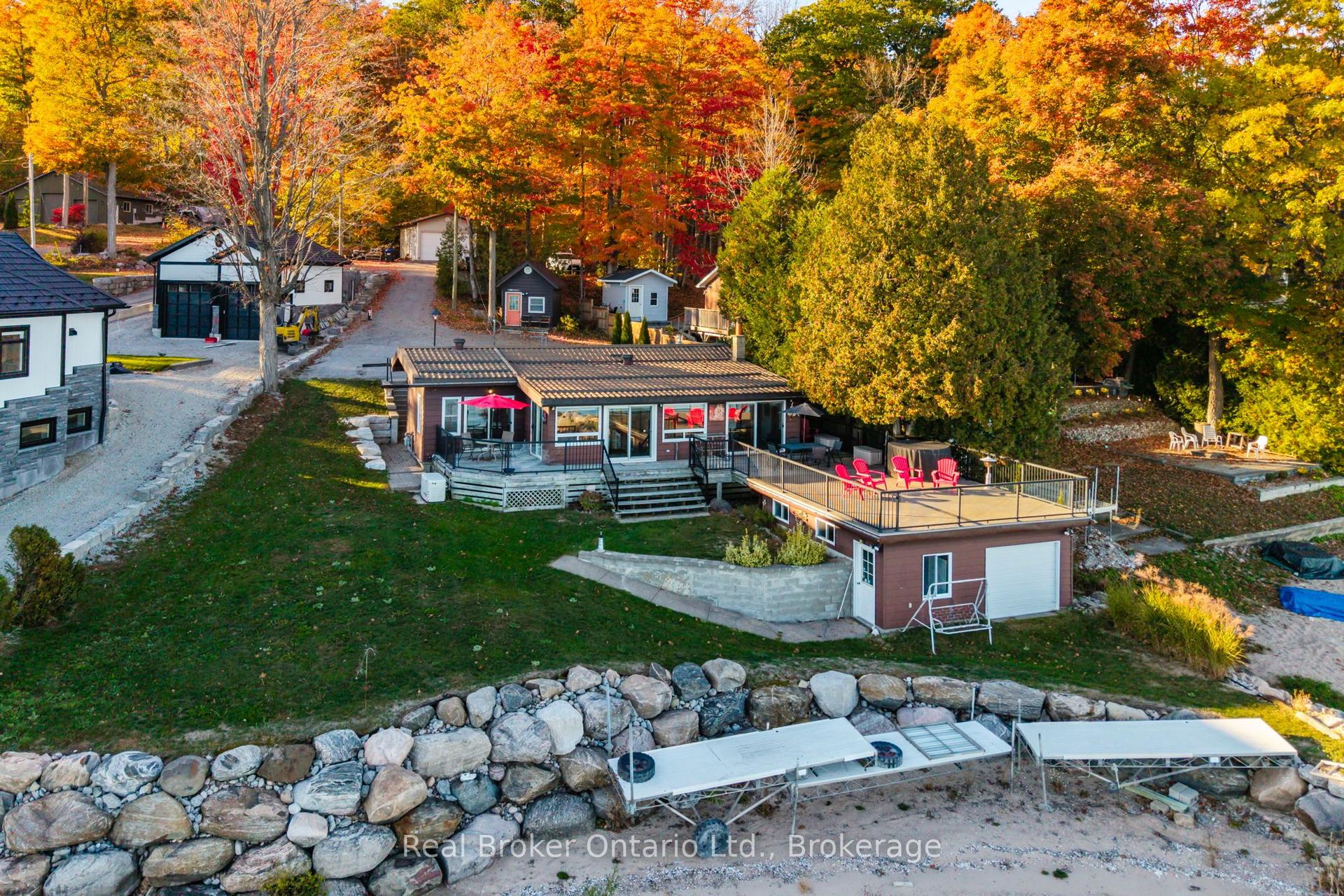 417 Pheasant Lane — photo 1