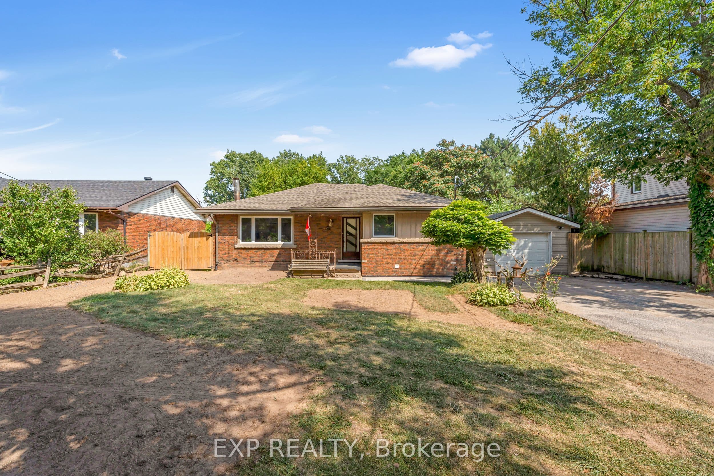 1986 Stanley Av Avenue — photo 1