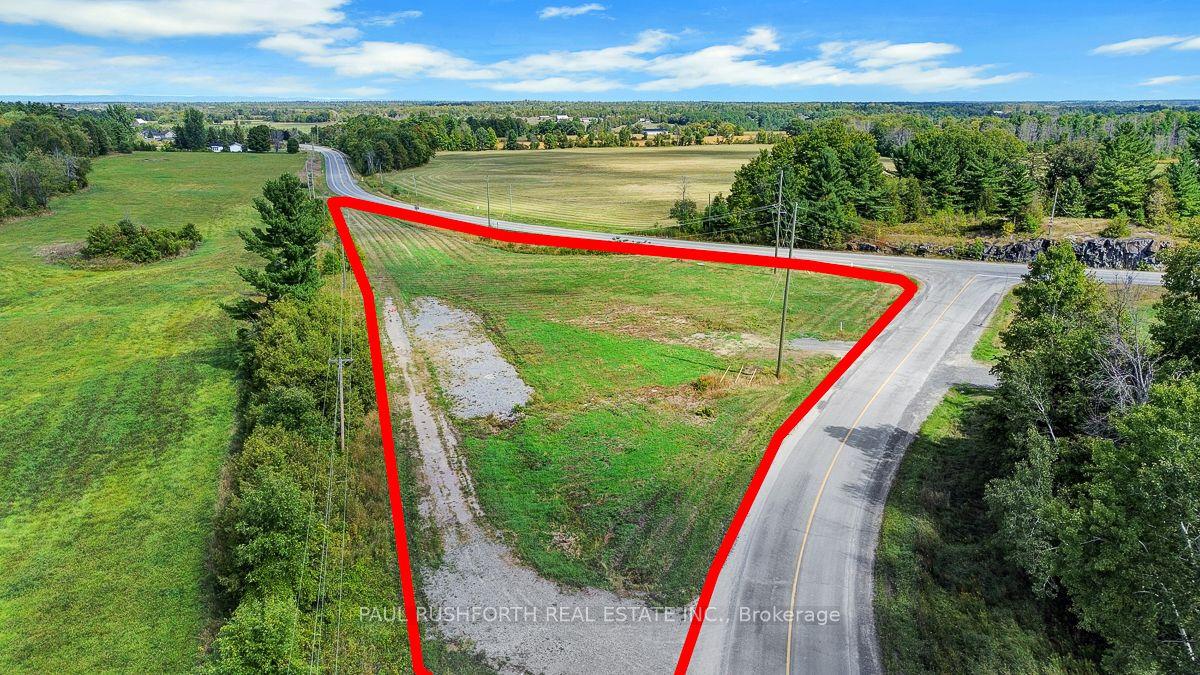 112 Cedar Hill Side Road — photo 1