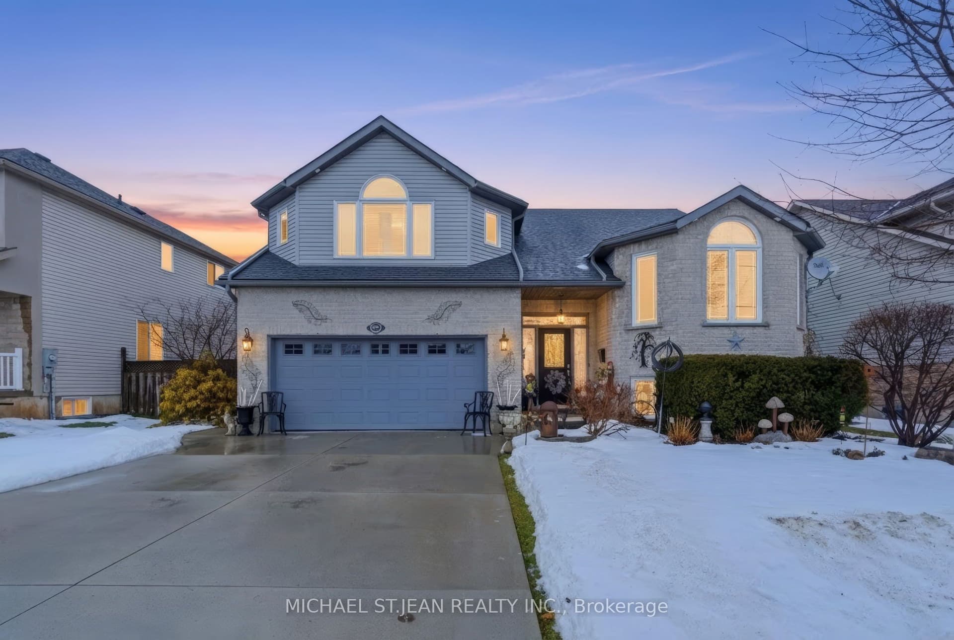 6295 Townline Road — photo 1