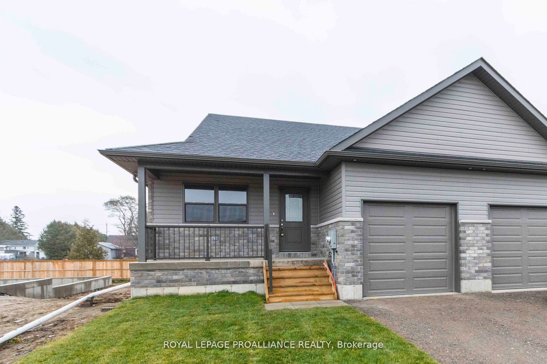 33 Clayton John Avenue — photo 1