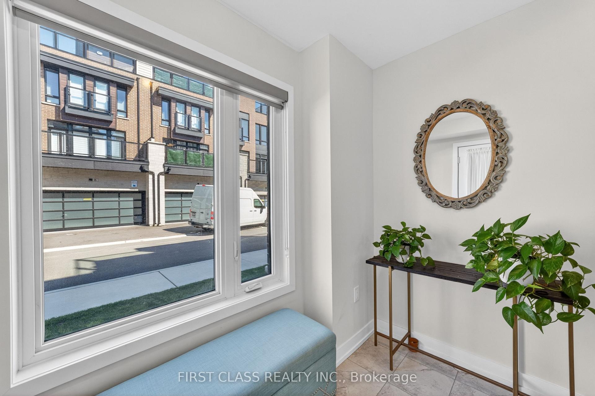 34 Credit Lane — photo 1