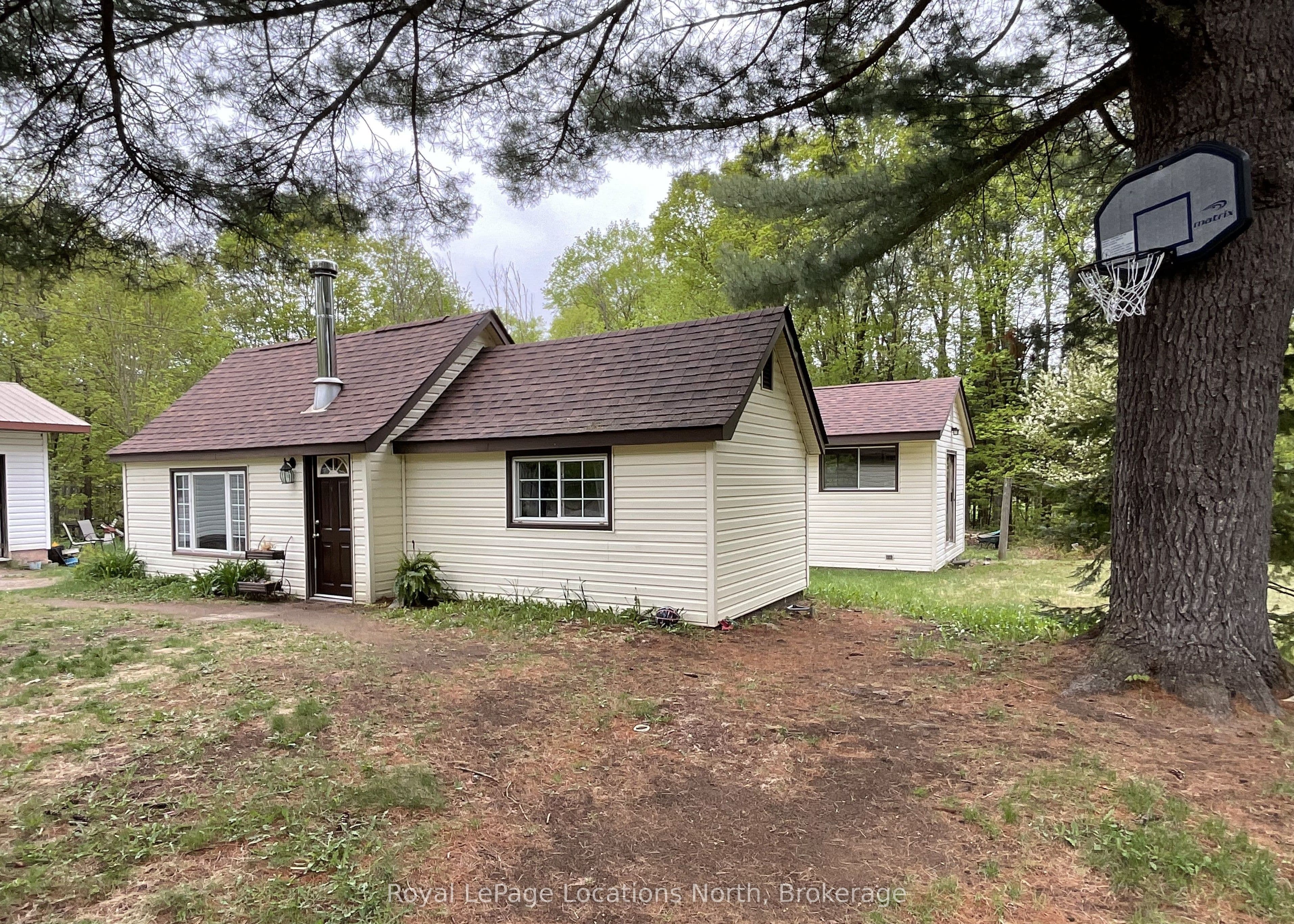 2843 592 Highway — photo 1