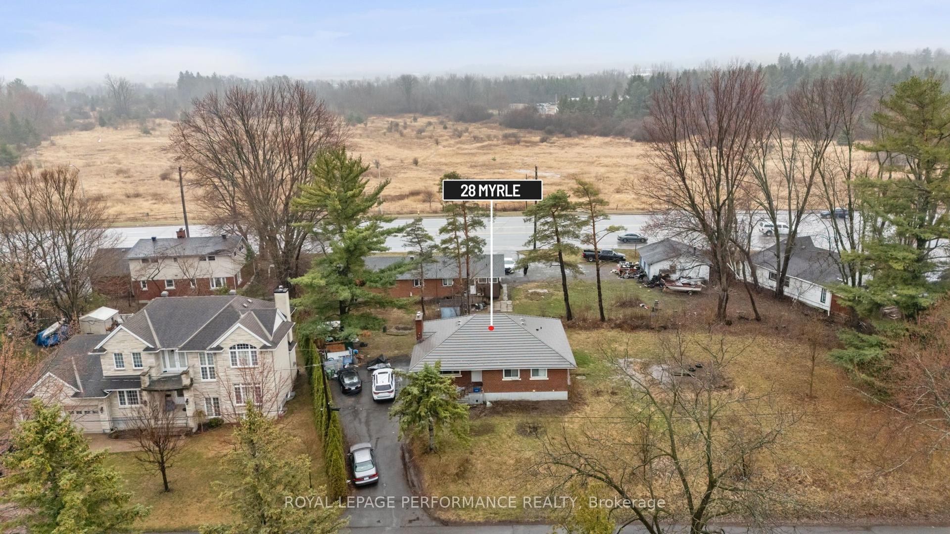 28 Myrle Avenue — photo 1