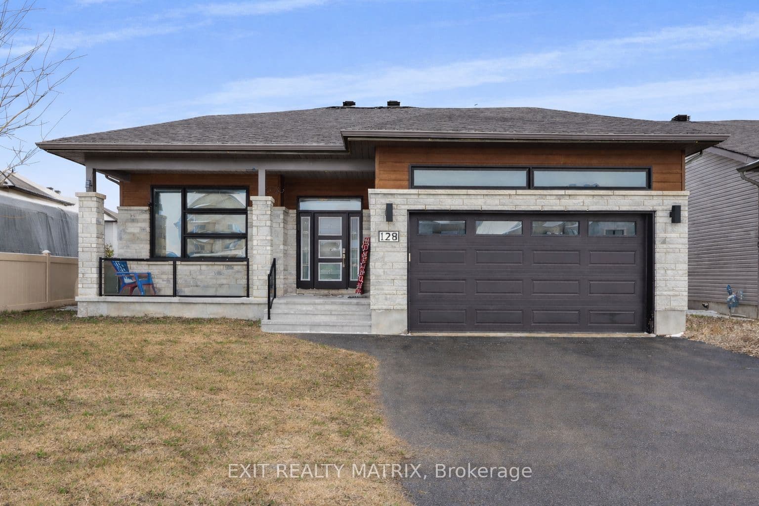 128 Lyon Street — photo 1