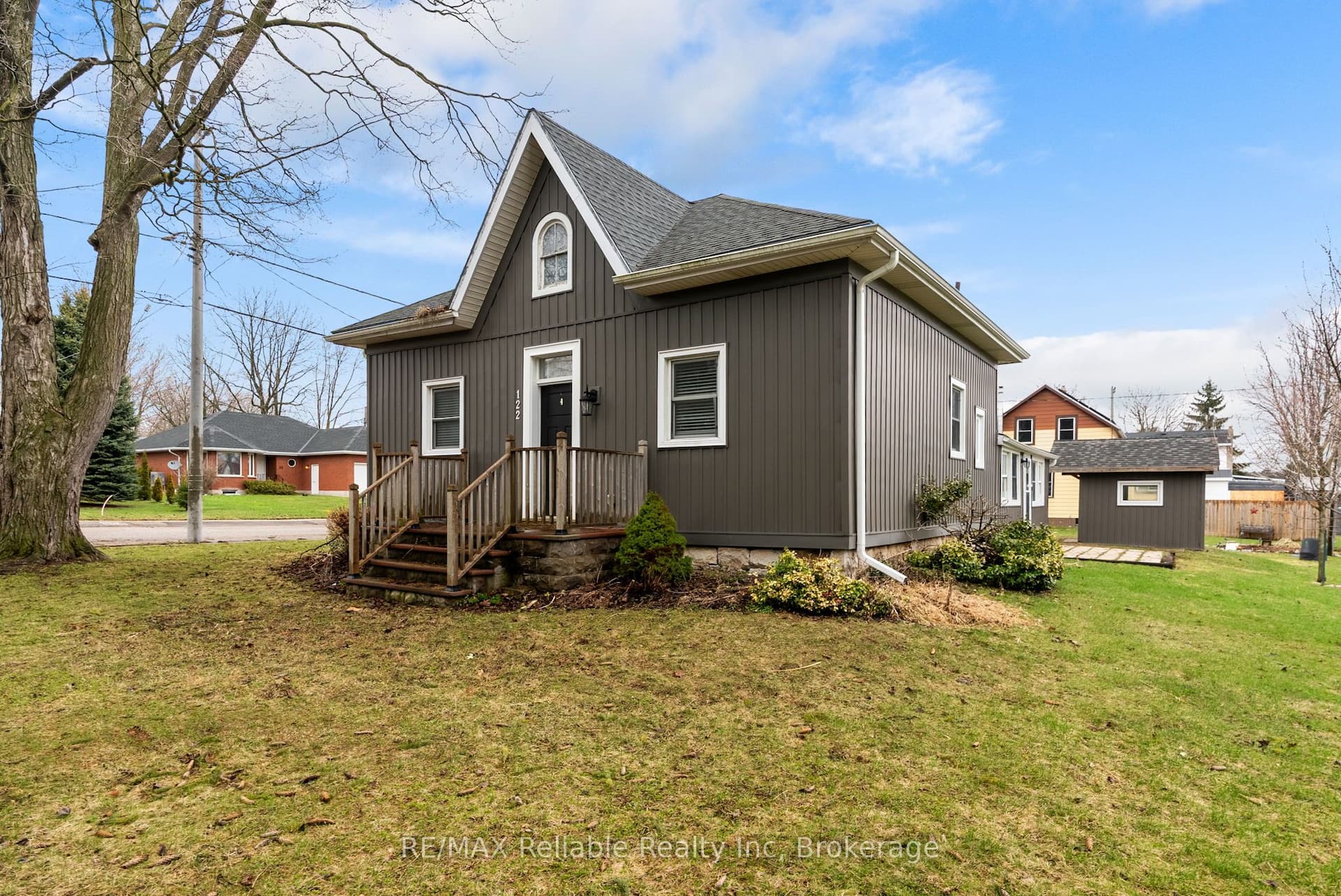 122 Victoria Street — photo 1