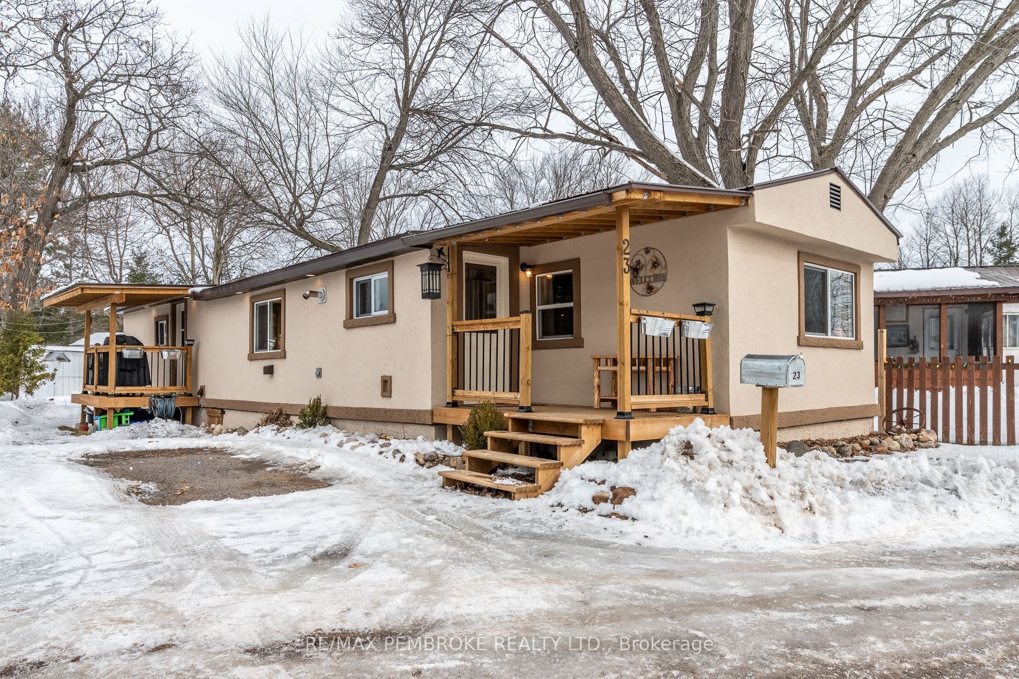 23 Pinehurst Estates — photo 1