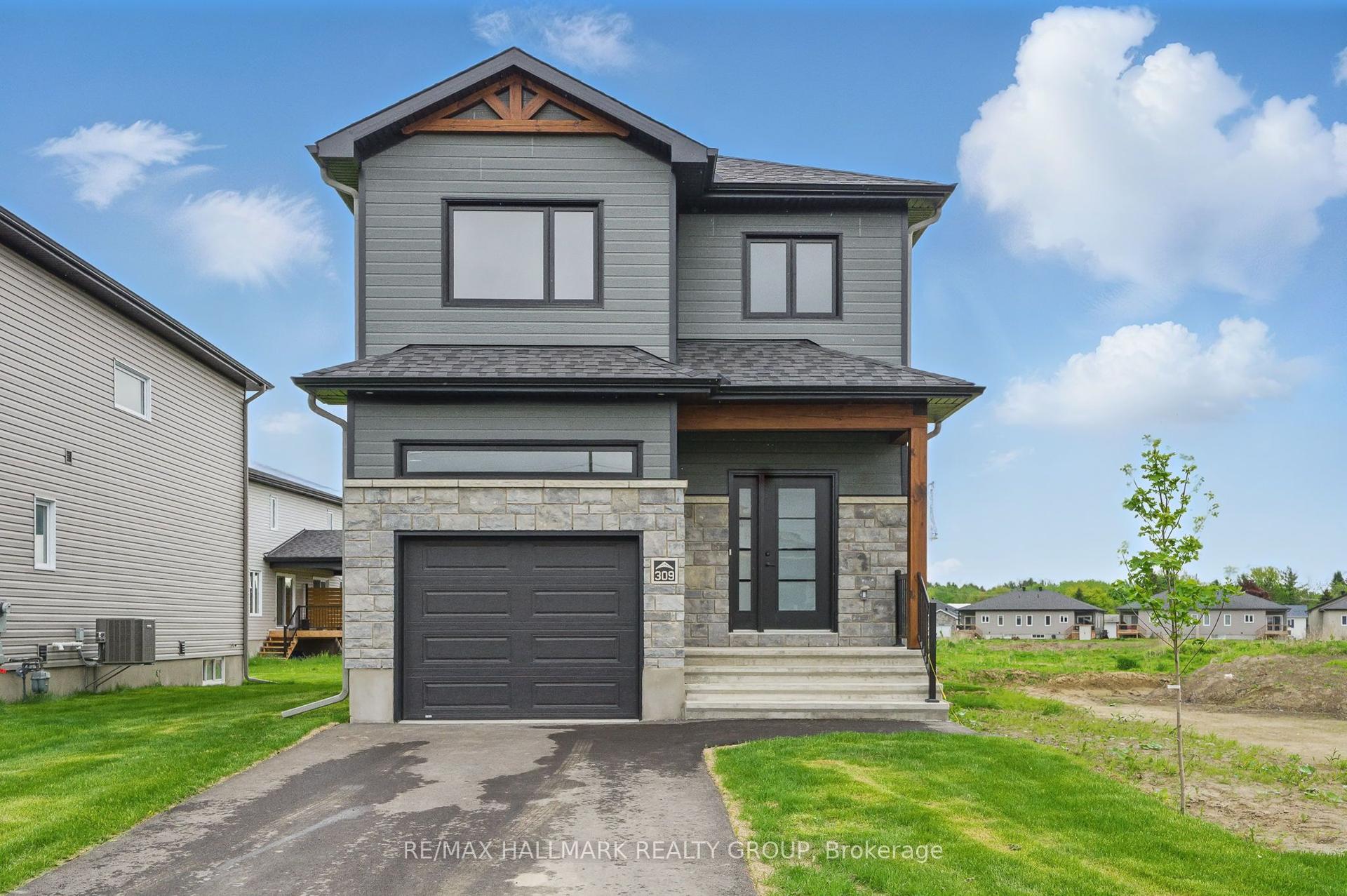 319 Zakari Street — photo 1