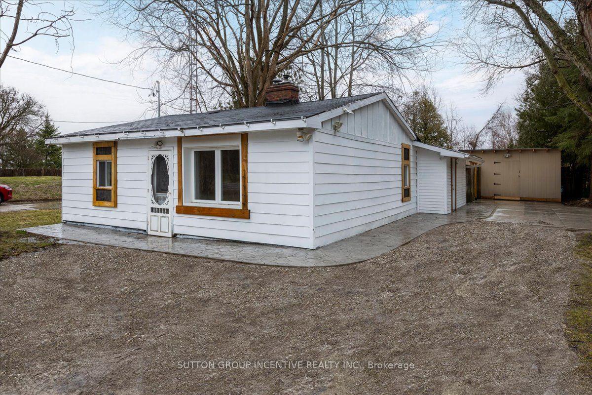 8993 5th Line — photo 1