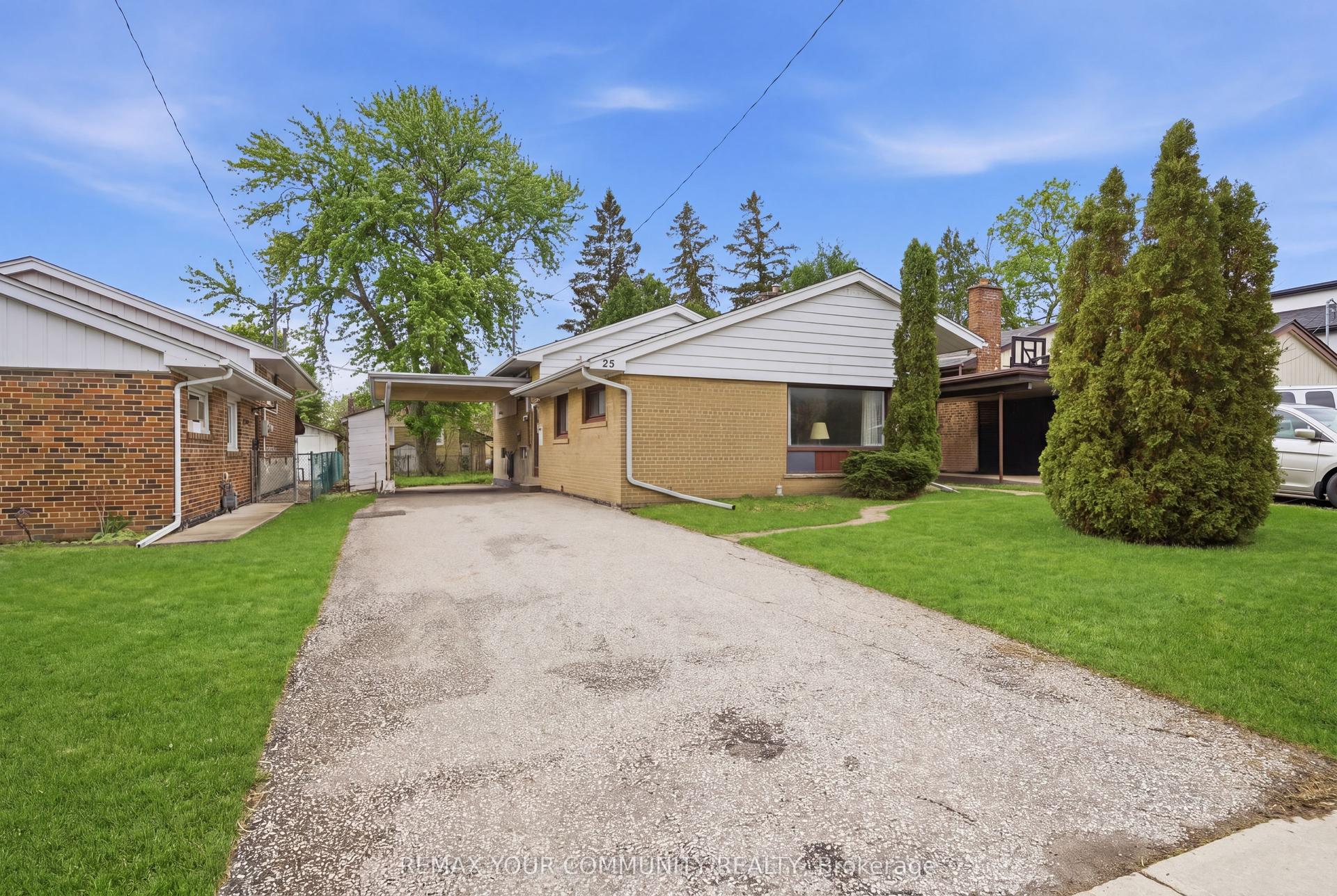 25 Fordwich Crescent — photo 1