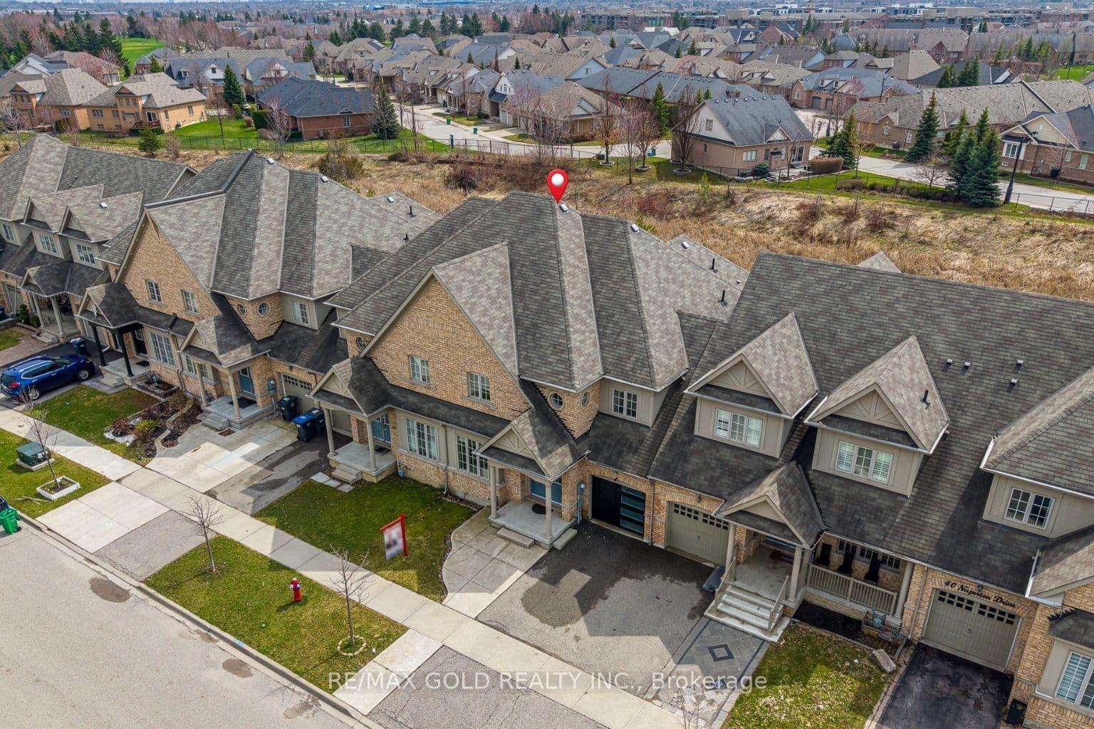 36 Naperton Drive — photo 1