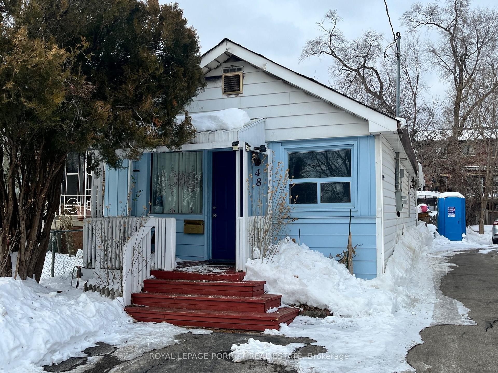 48 Daisy Avenue — photo 1