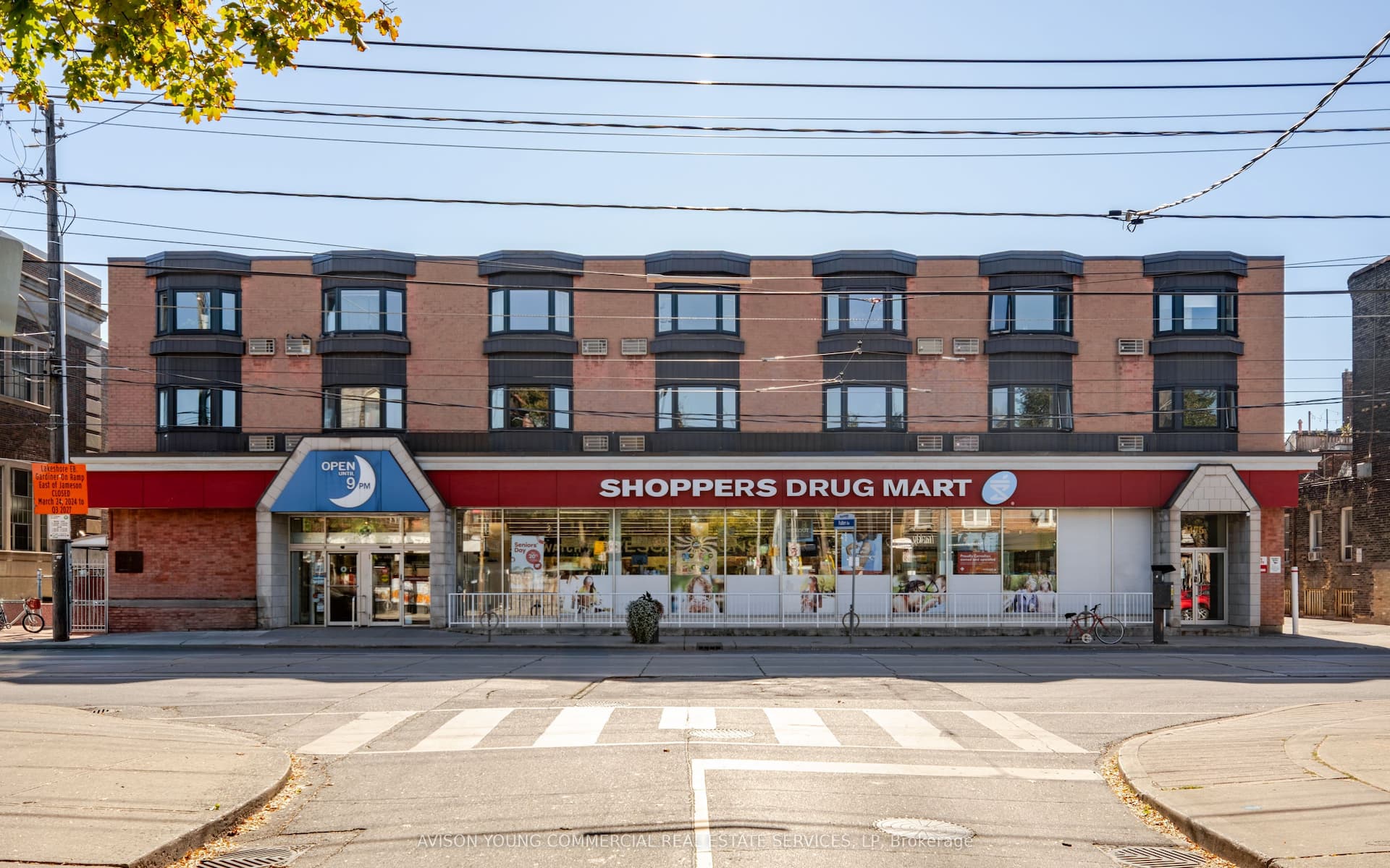 1473 Queen Street W — photo 1