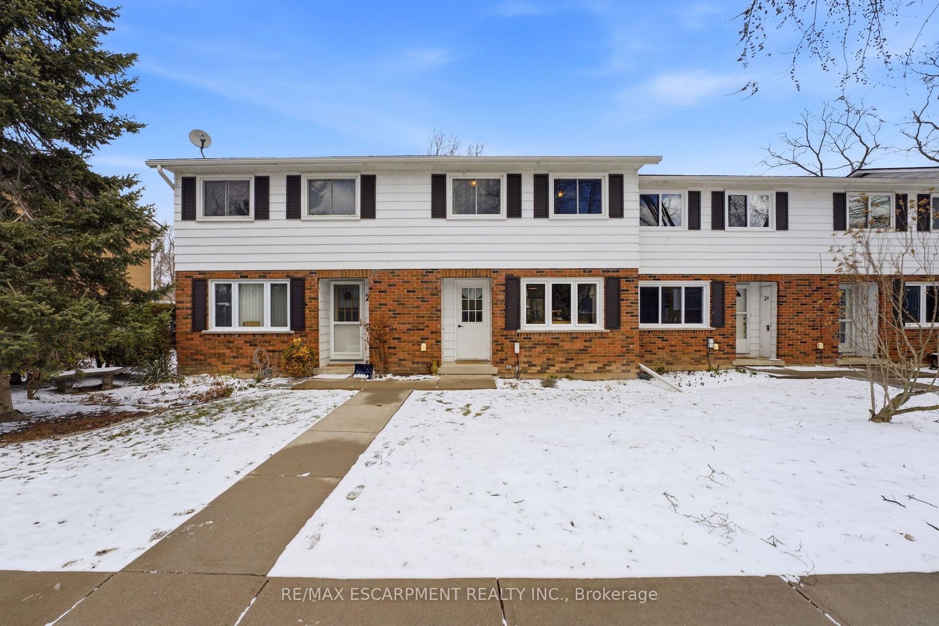 26 Richardson Drive — photo 1