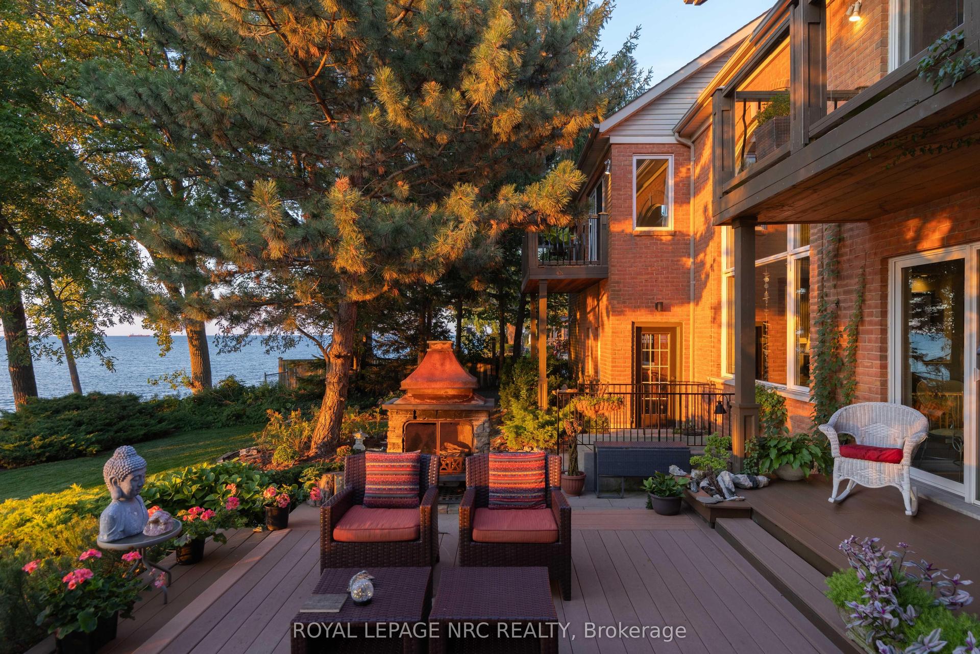 11 Abbey Avenue — photo 1