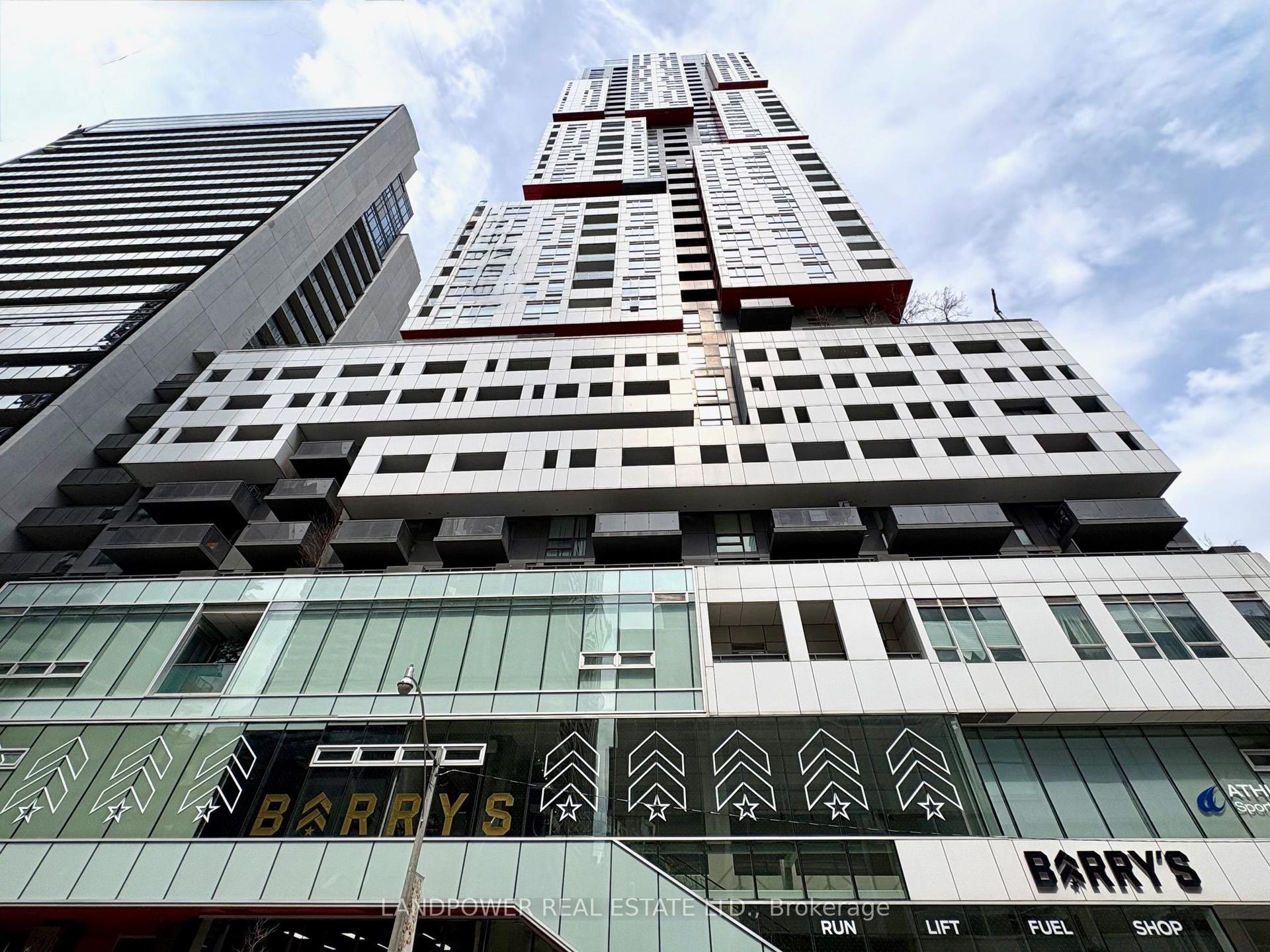 318 Richmond Street W 1601 #1601 — photo 1