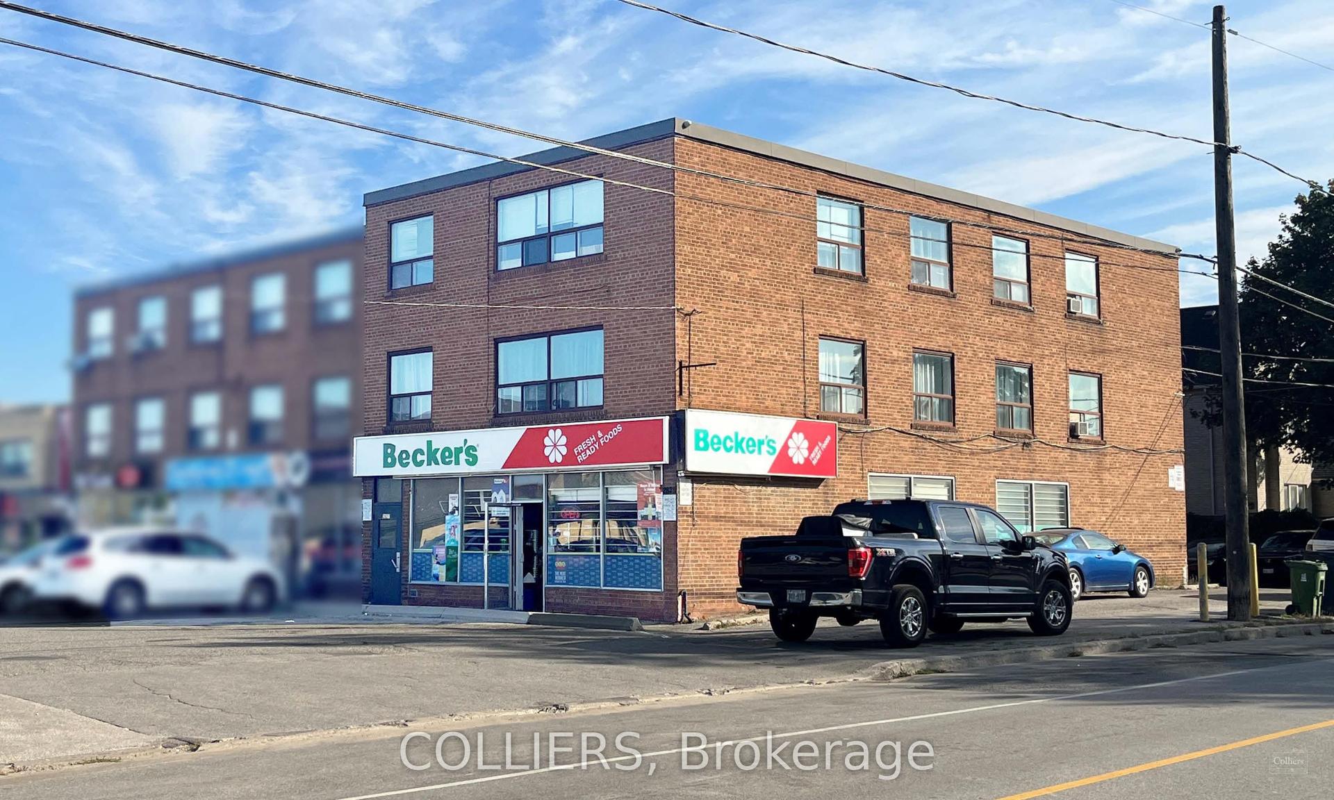 2825-2827 Weston Road — photo 1