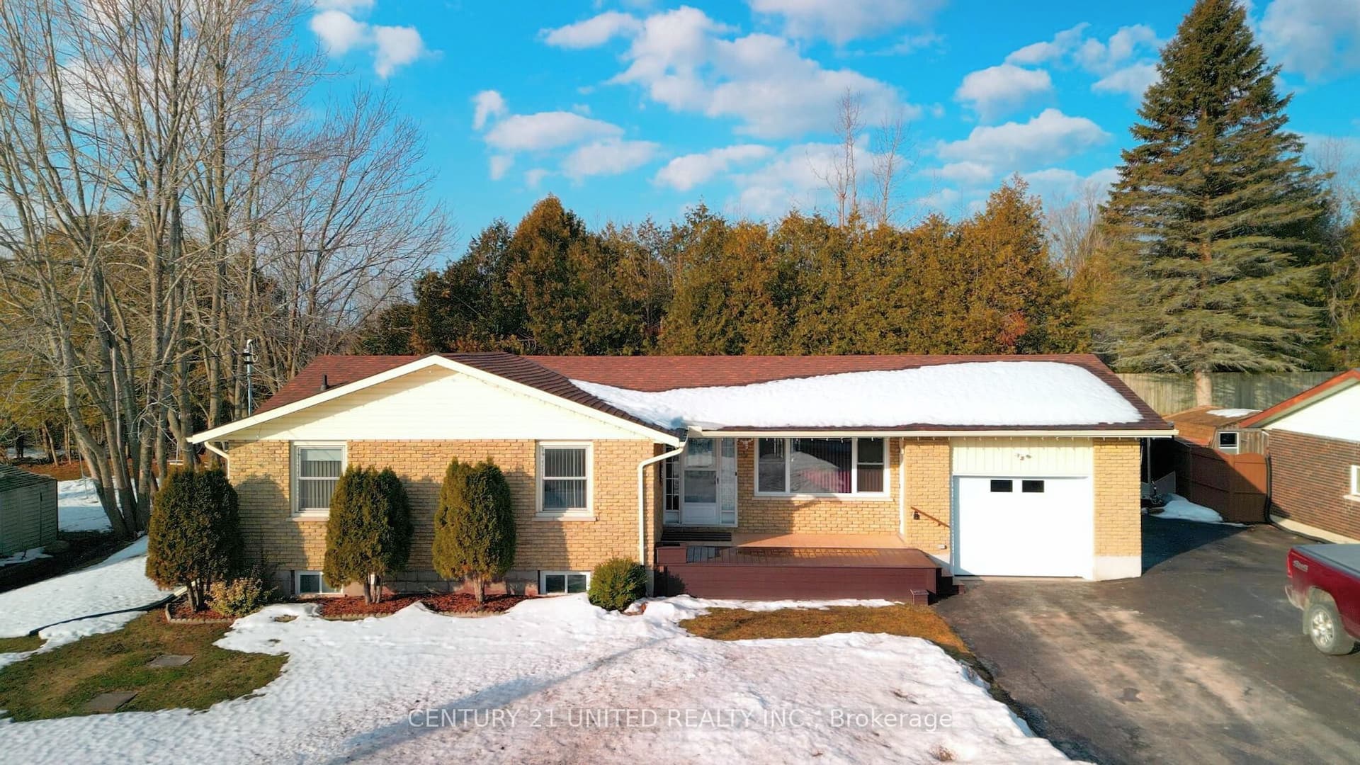 622 Brick Road — photo 1