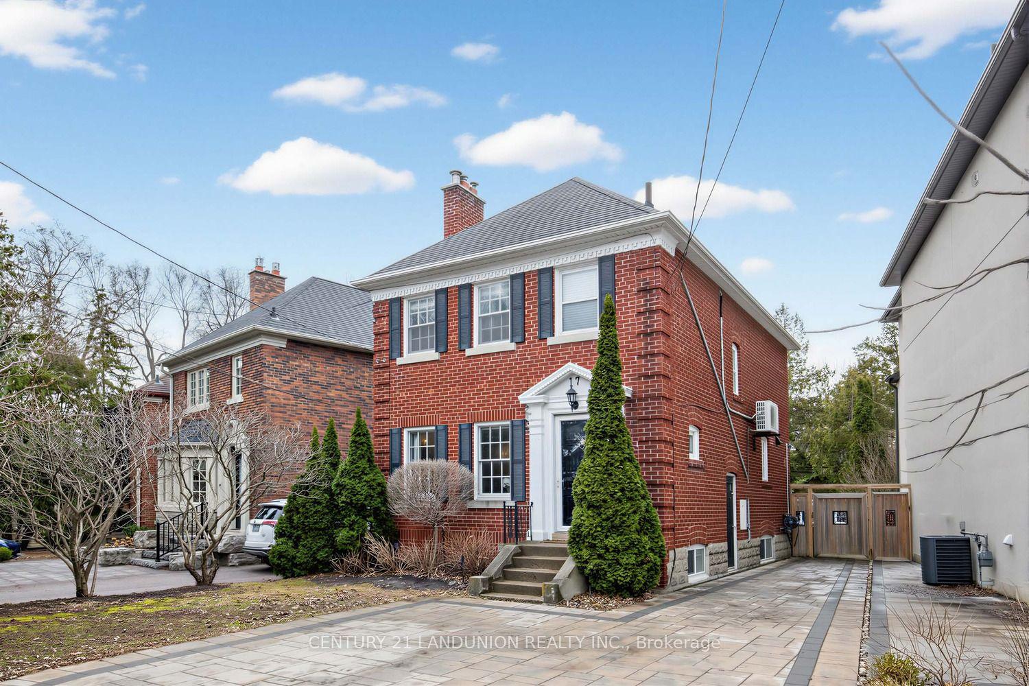 17 Otter Crescent — photo 1