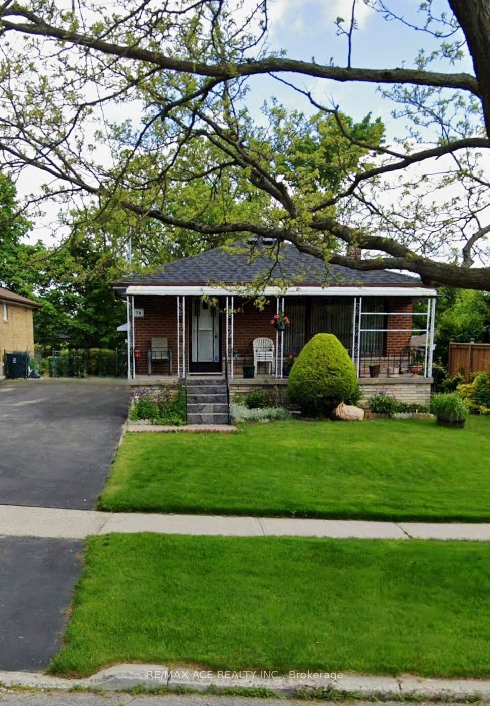 36 Delawana Drive — photo 1