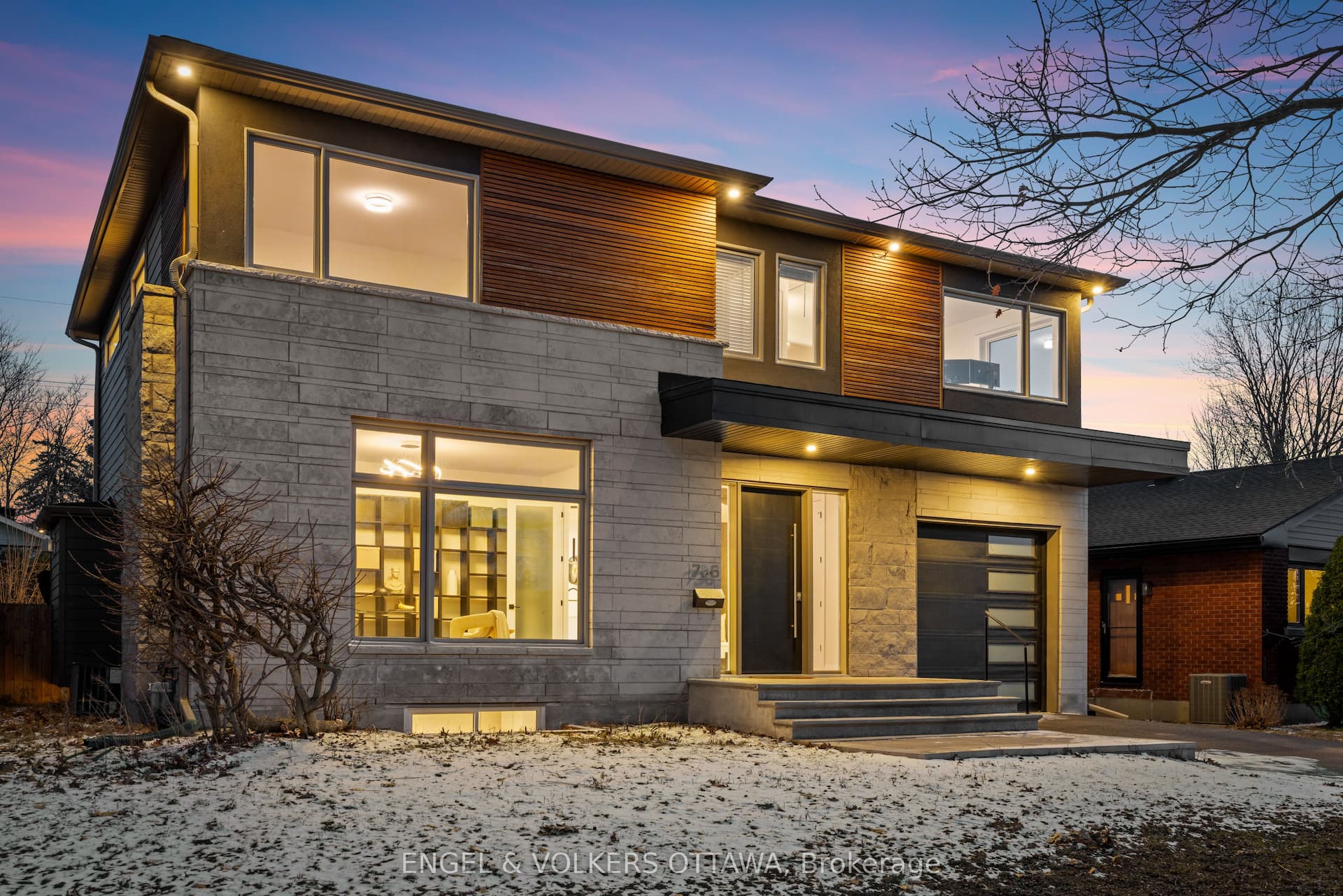 736 Sherbourne Road — photo 1