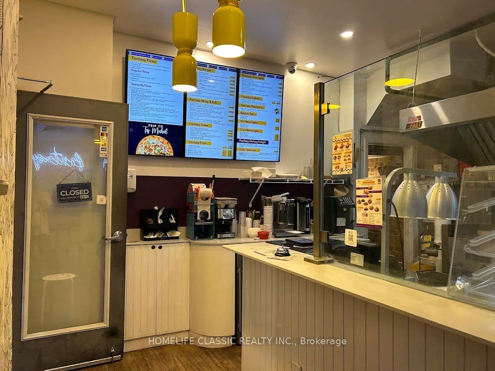 195 Harbord Street — photo 1