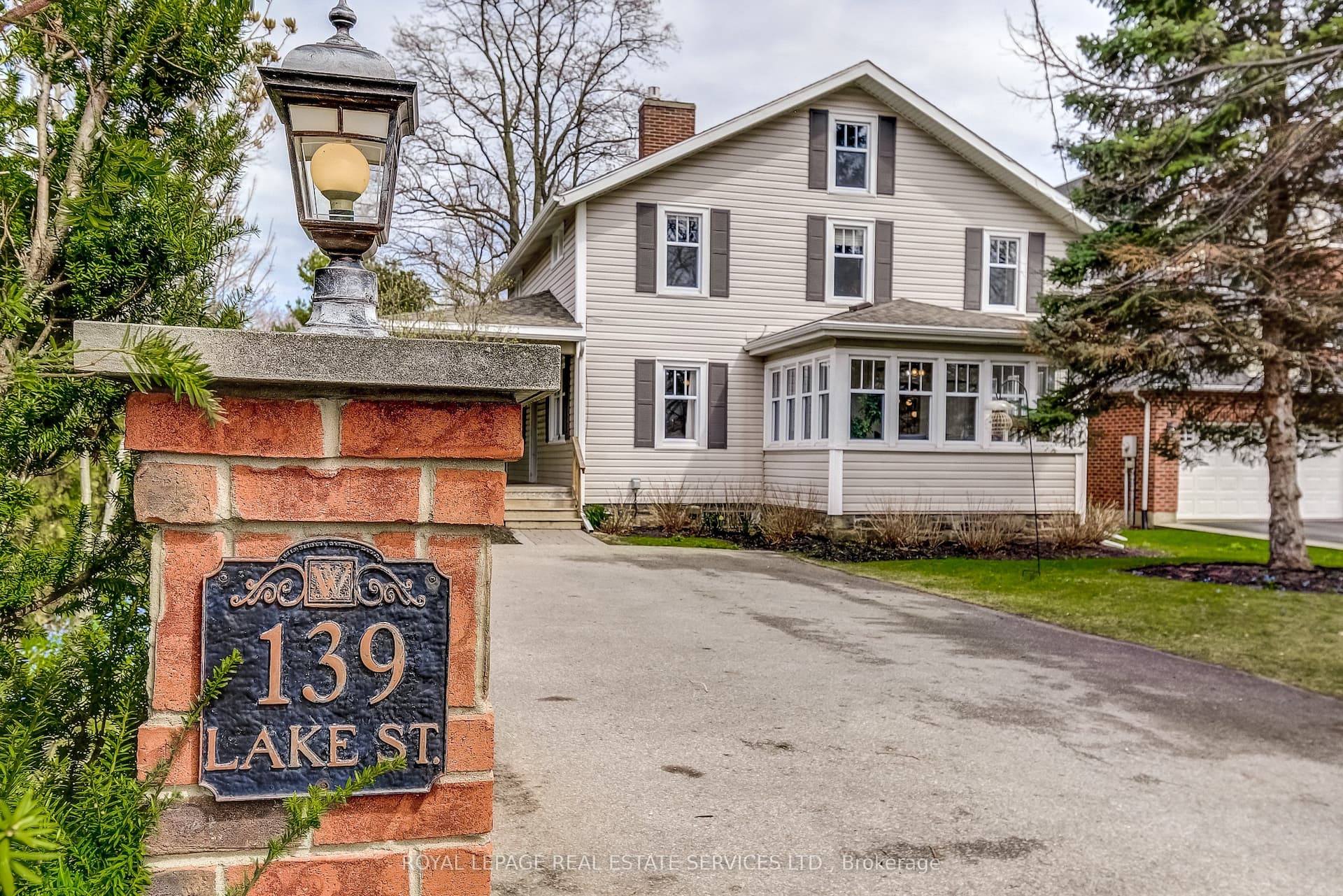 139 Lake Street — photo 1