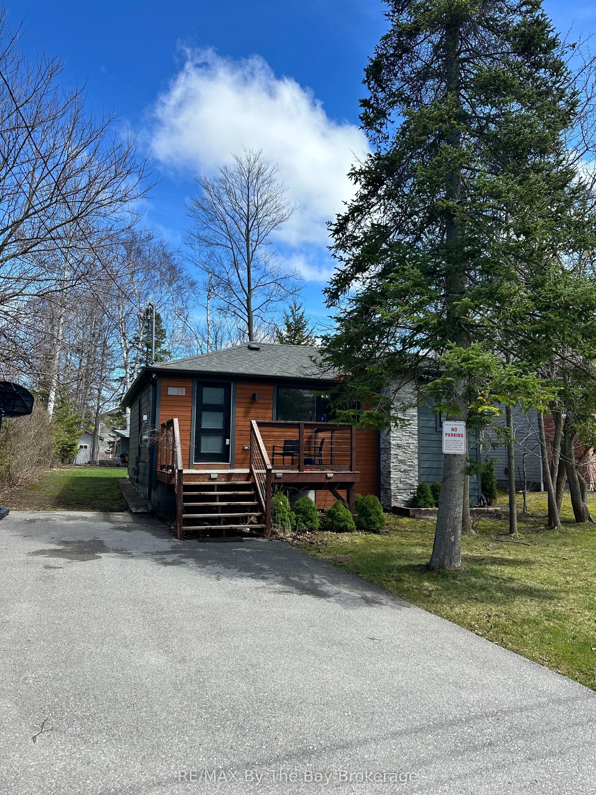 15 61st Street S — photo 1