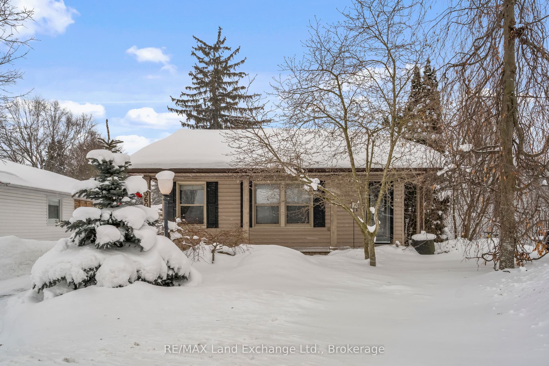 360 Boulton Street — photo 1