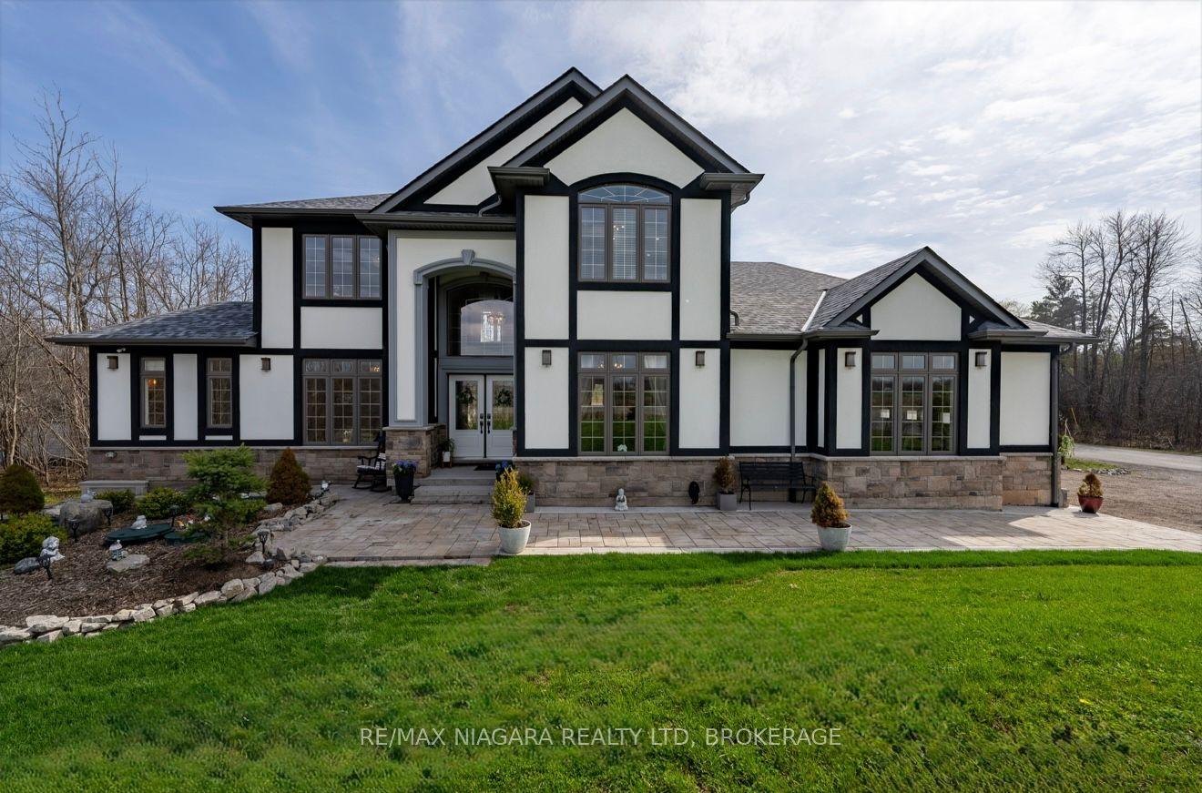 1040 Oakhill Boulevard — photo 1