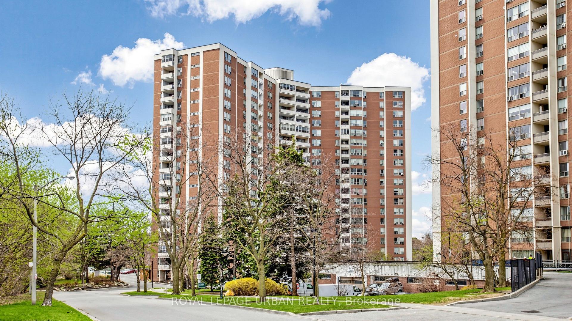 60 Pavane Linkway N/A 602 #602 — photo 1