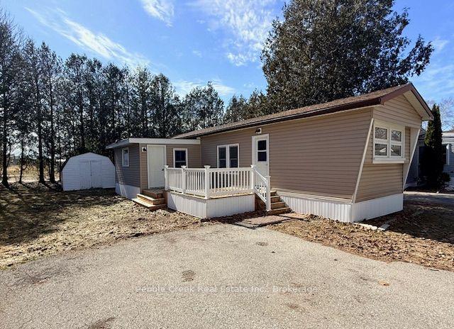 16 Bloomsbury Drive — photo 1