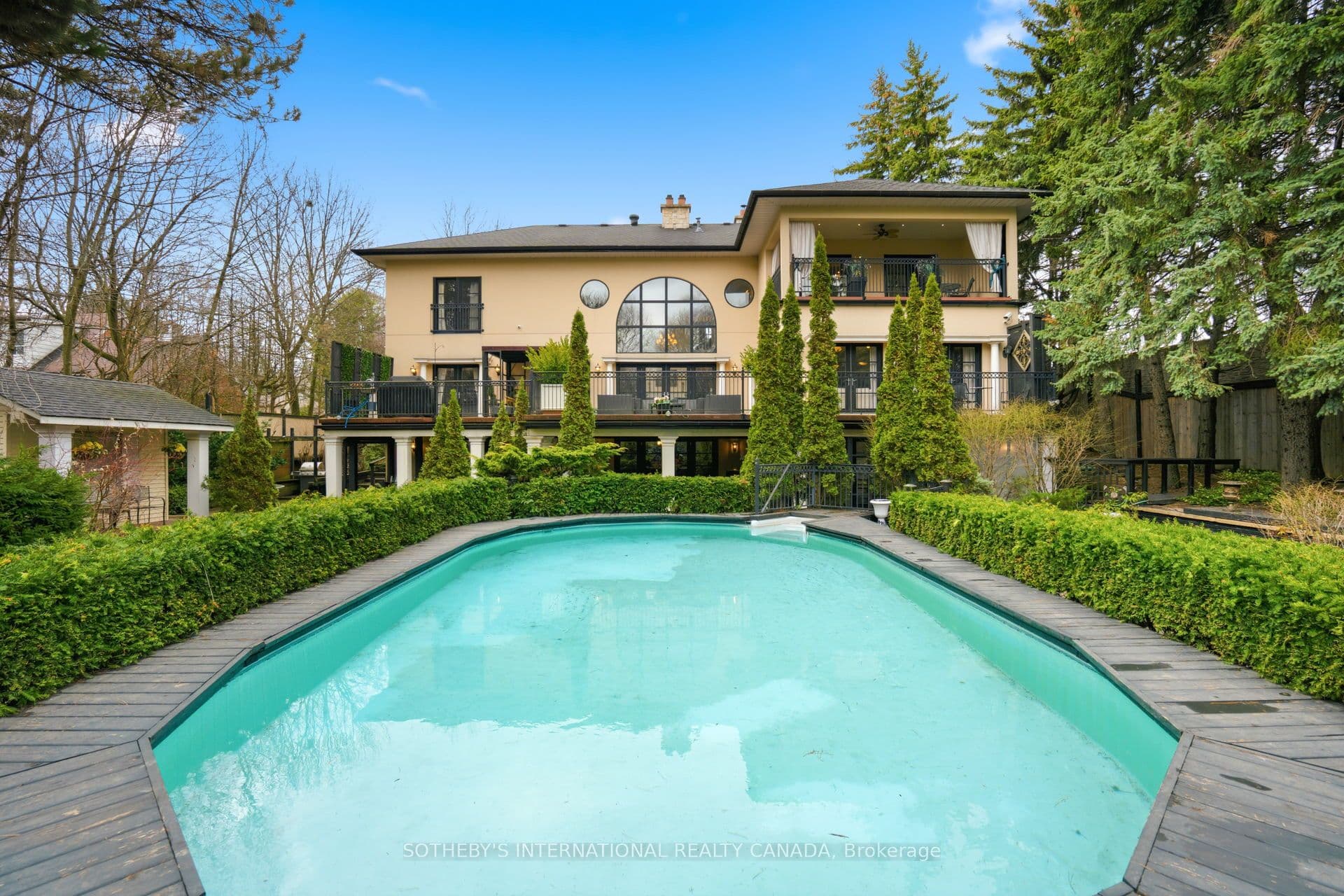 55 Pine Ridge Drive — photo 1