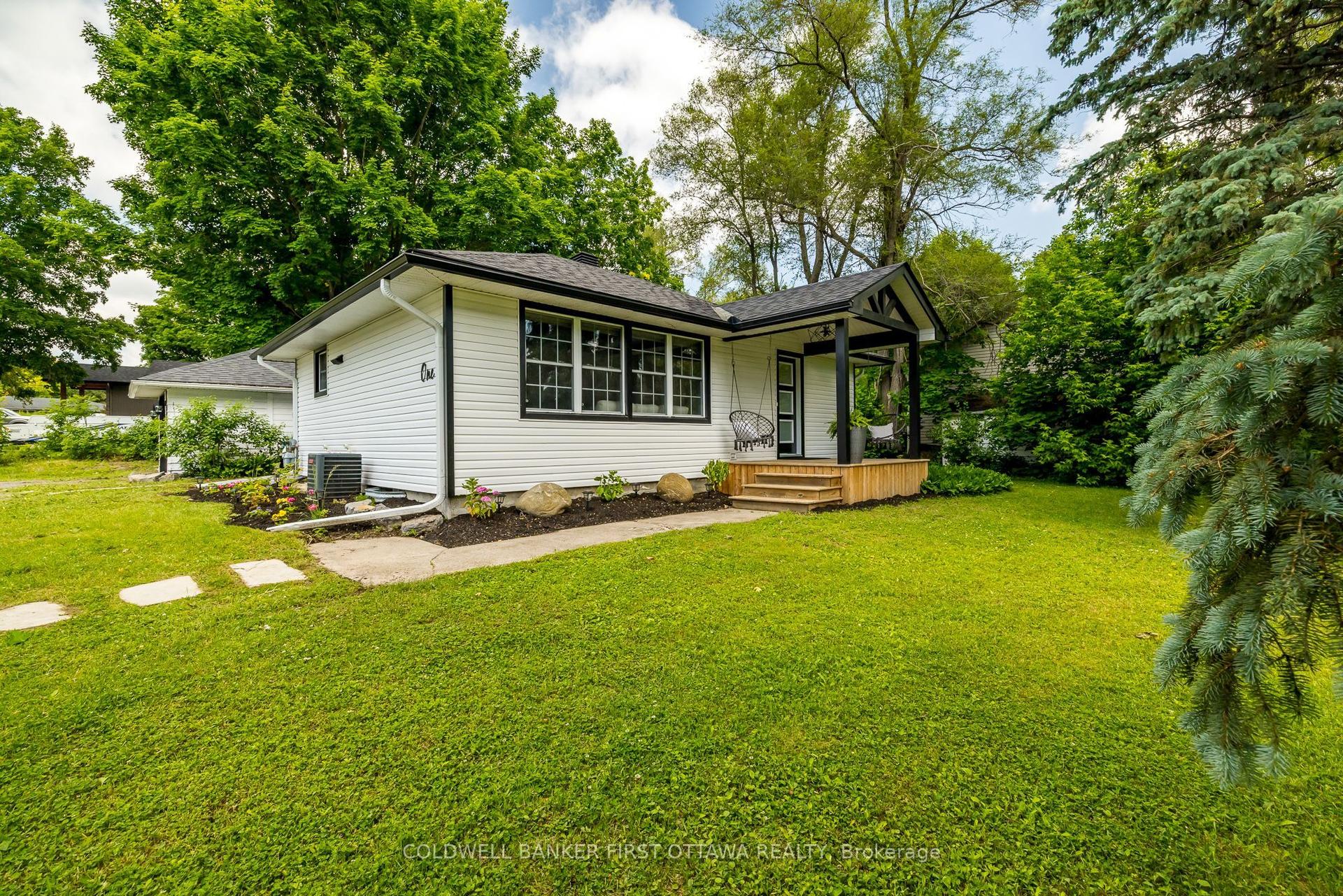 1 PORTER Street — photo 1