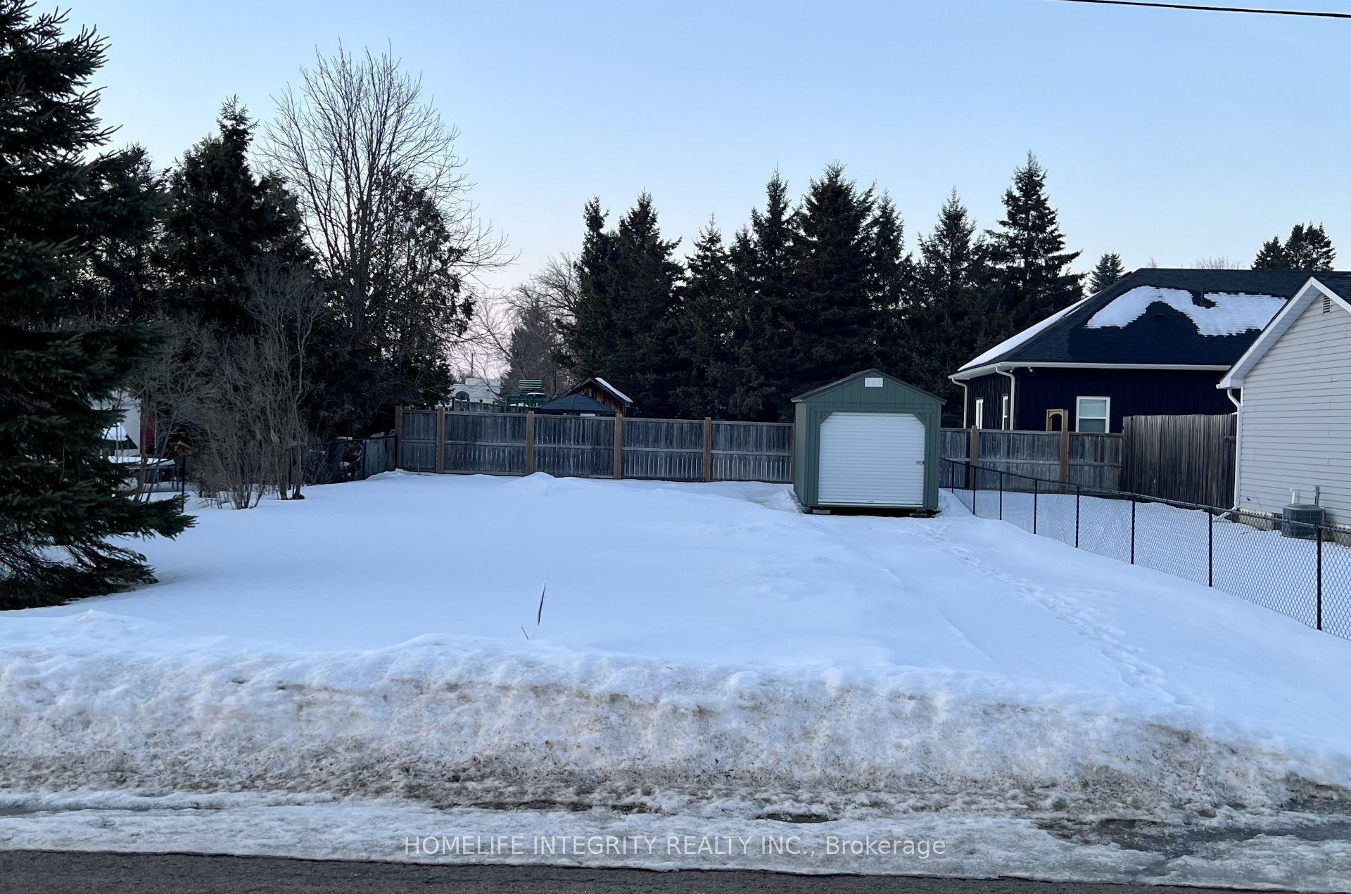 14 Rogers Road — photo 1