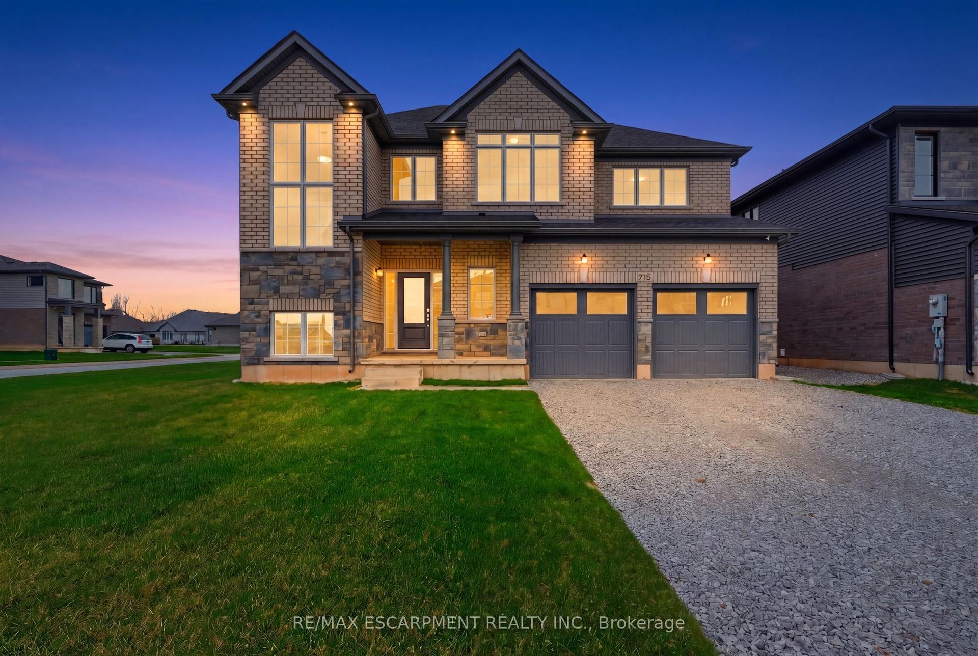 778 Bradford Avenue — photo 1