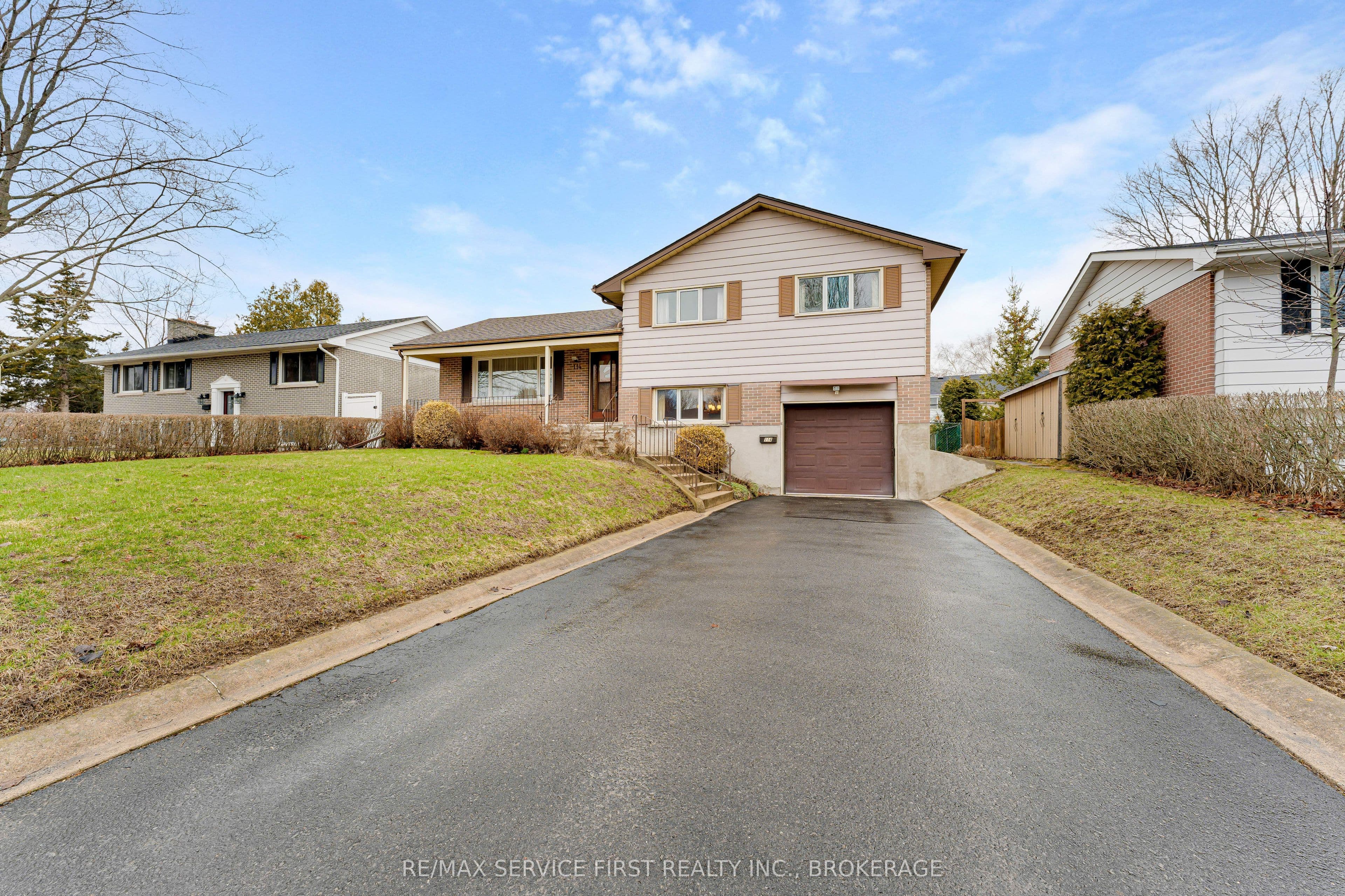 114 Braemar Road — photo 1