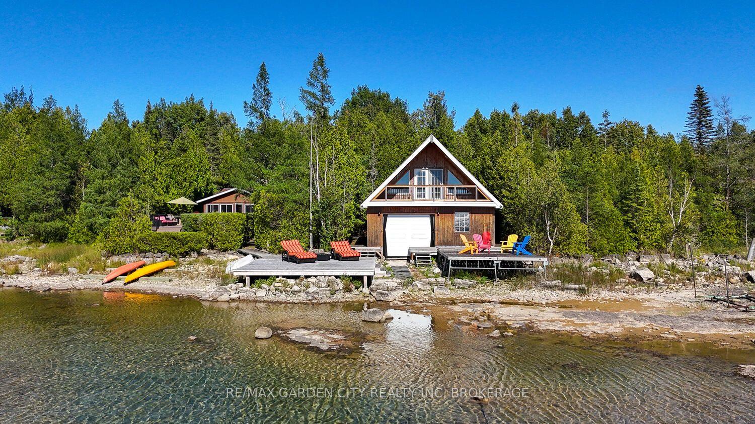 165 Simpson Avenue — photo 1