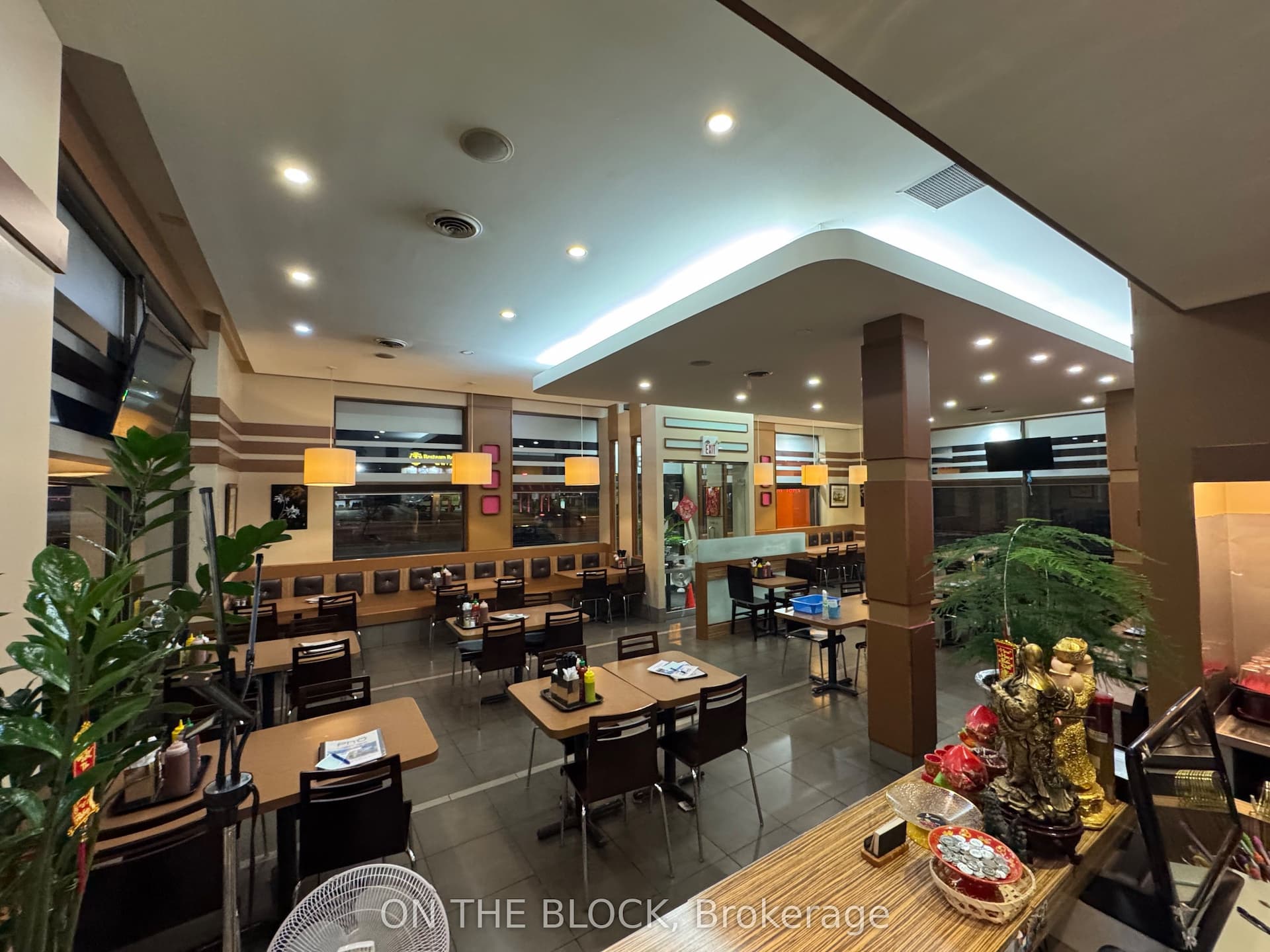 1280 Kennedy Road — photo 1