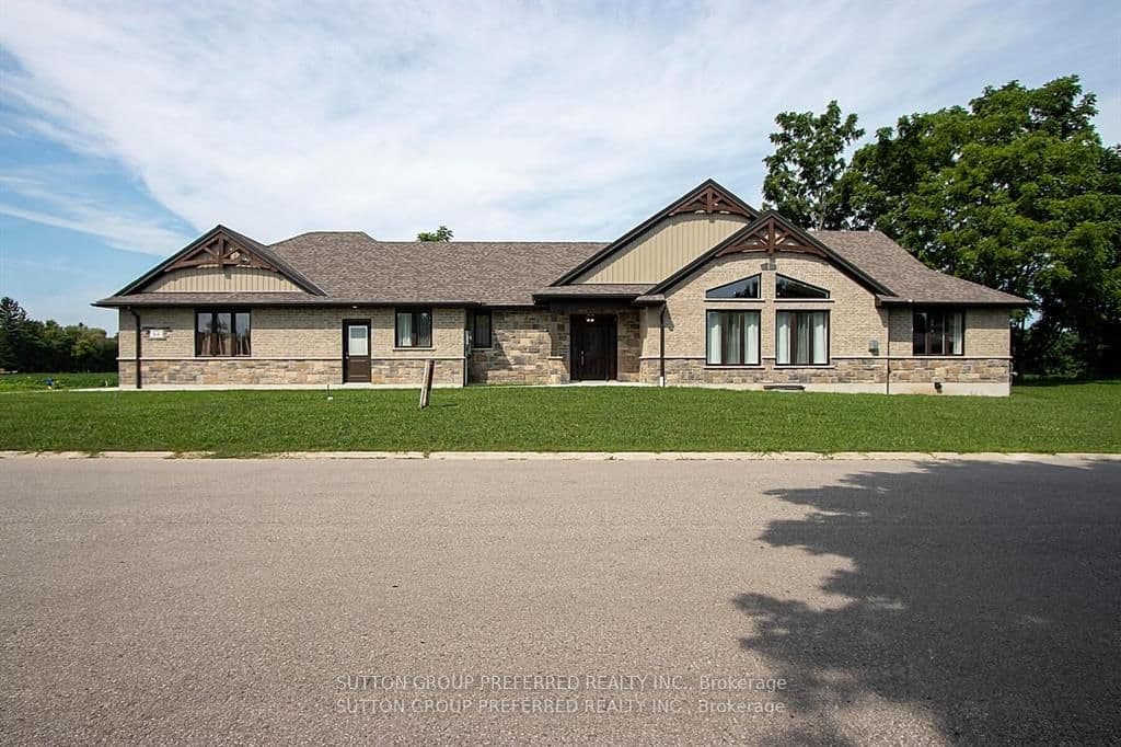 114 Barons Court — photo 1