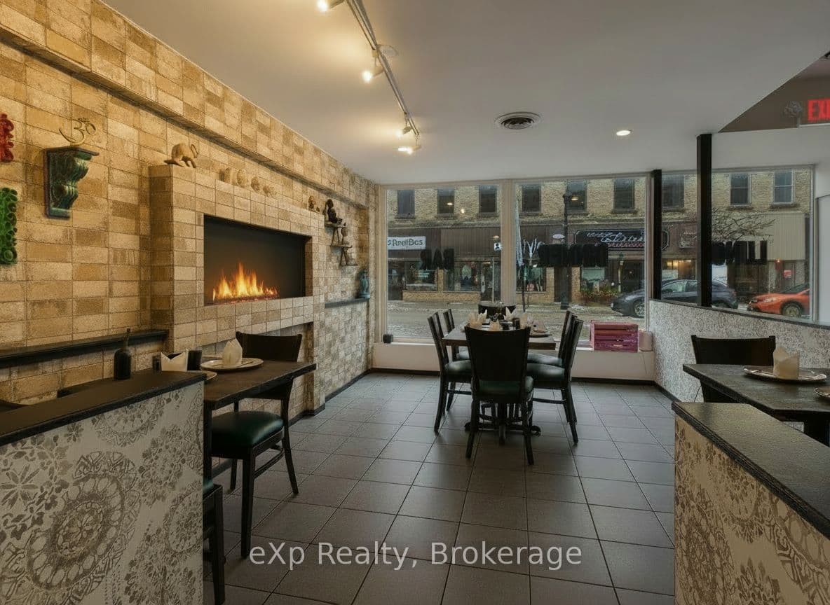 348 Durham Street E — photo 1