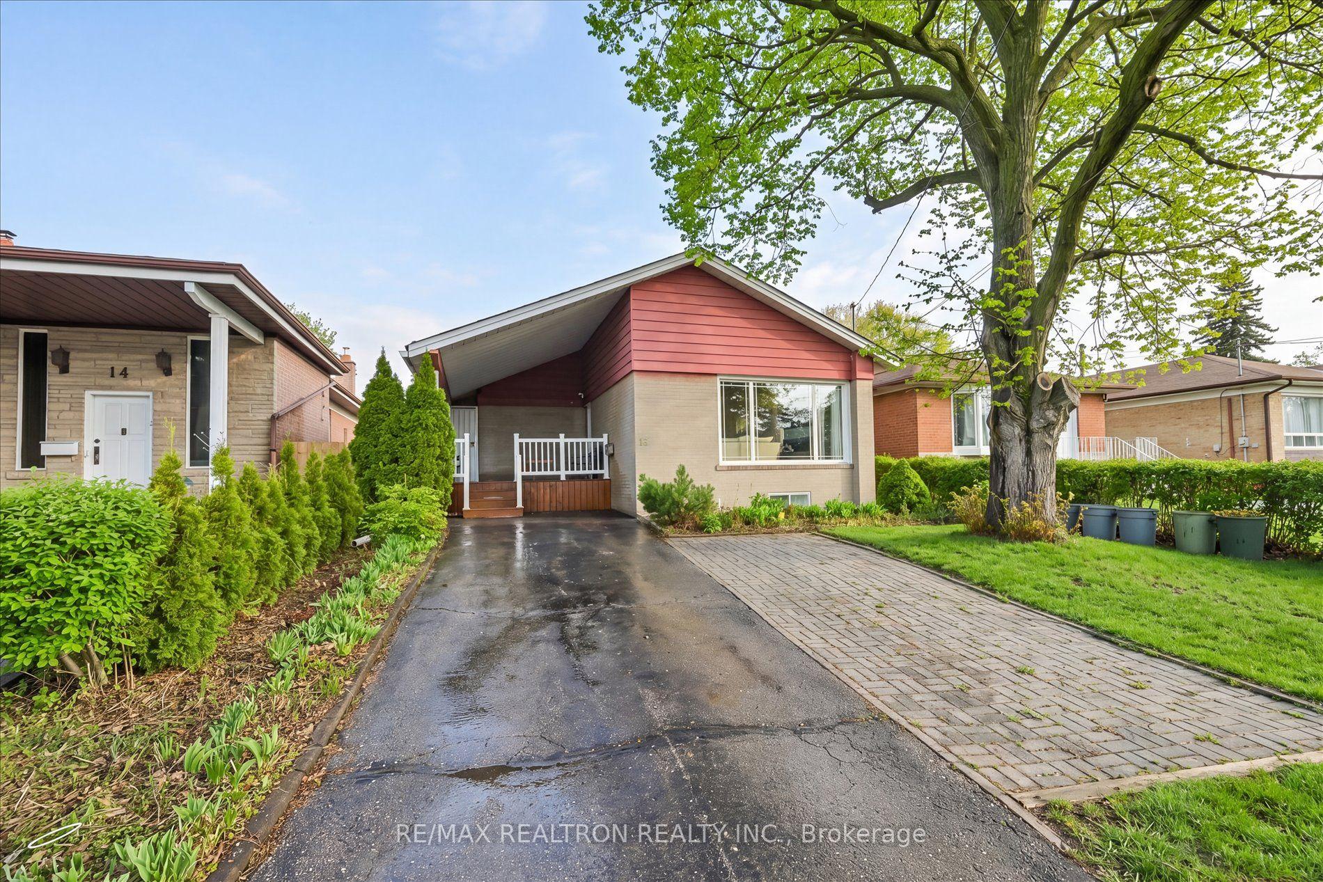 16 Arnprior Road — photo 1