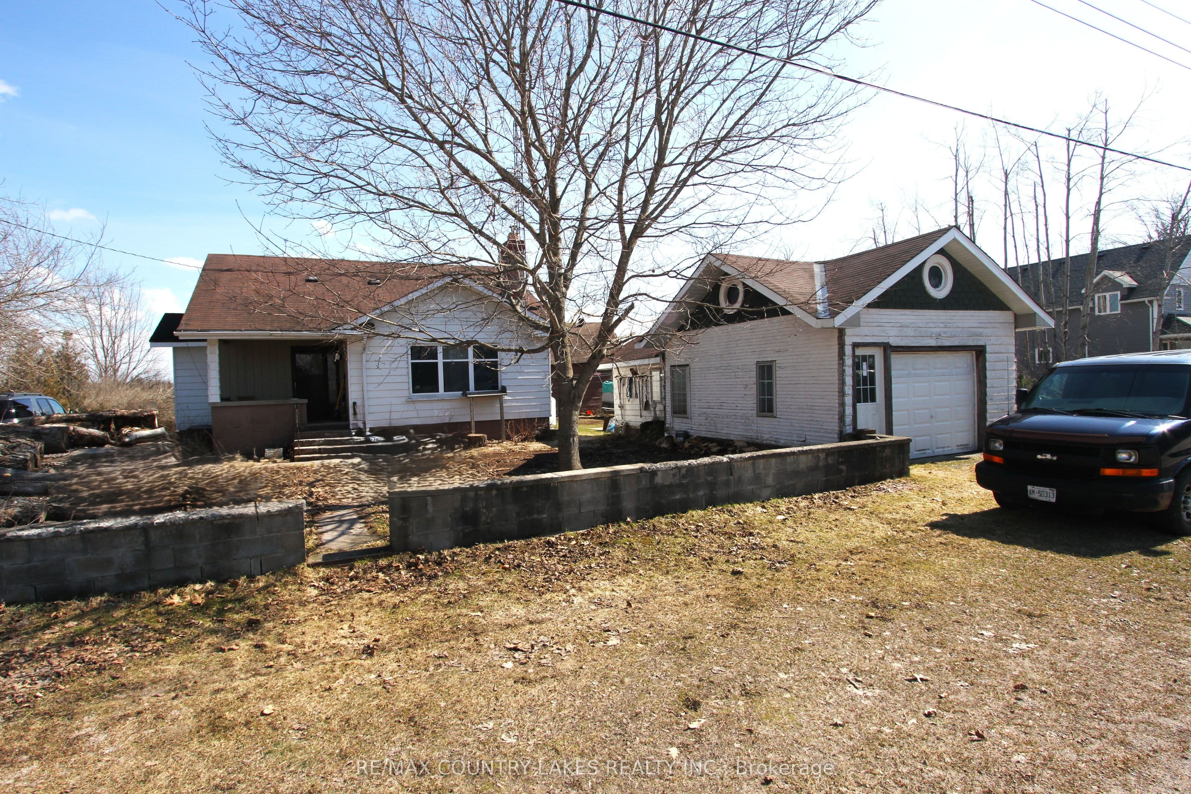 21 Richmond Street W — photo 1